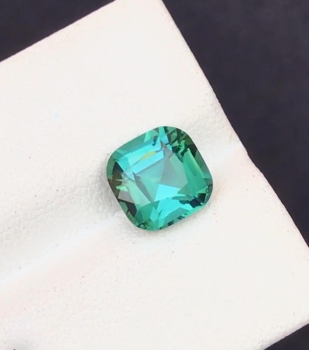 Bluish Green Natural Tourmaline Ring Loose Gemstone 2.65 Ct Cushion Cut-Jewelry In New Condition For Sale In Peshawar, PK