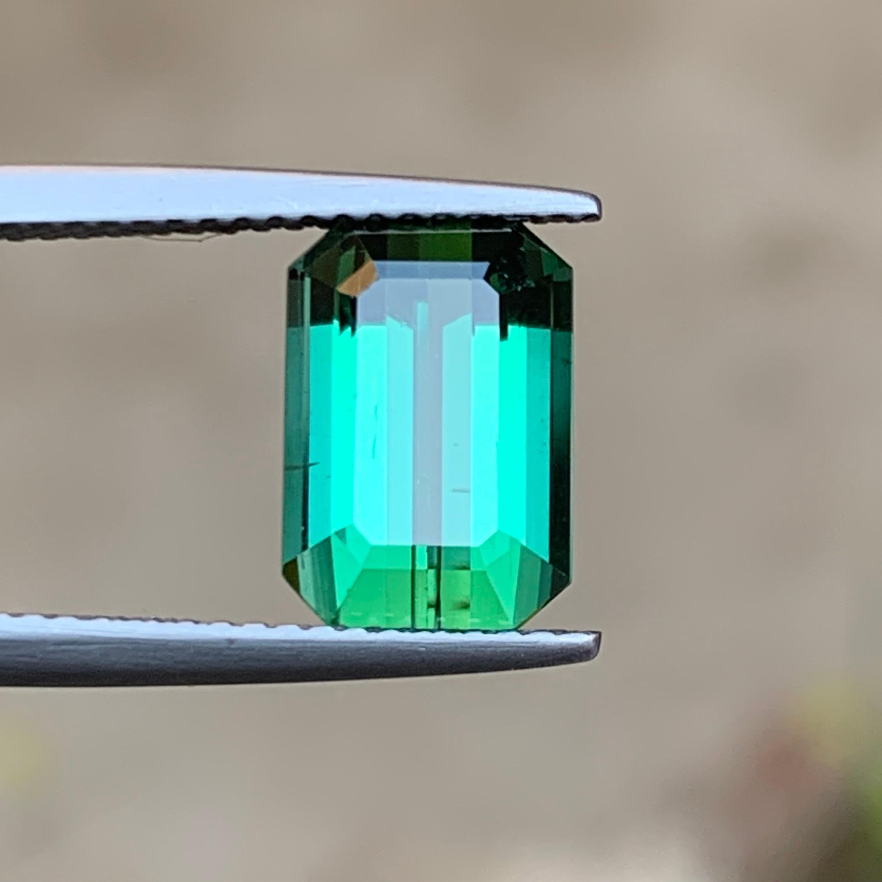 Contemporary Bluish Green Natural Tourmaline Ring Loose Gemstone 3.95 Ct Emerald Cut Jewelry For Sale