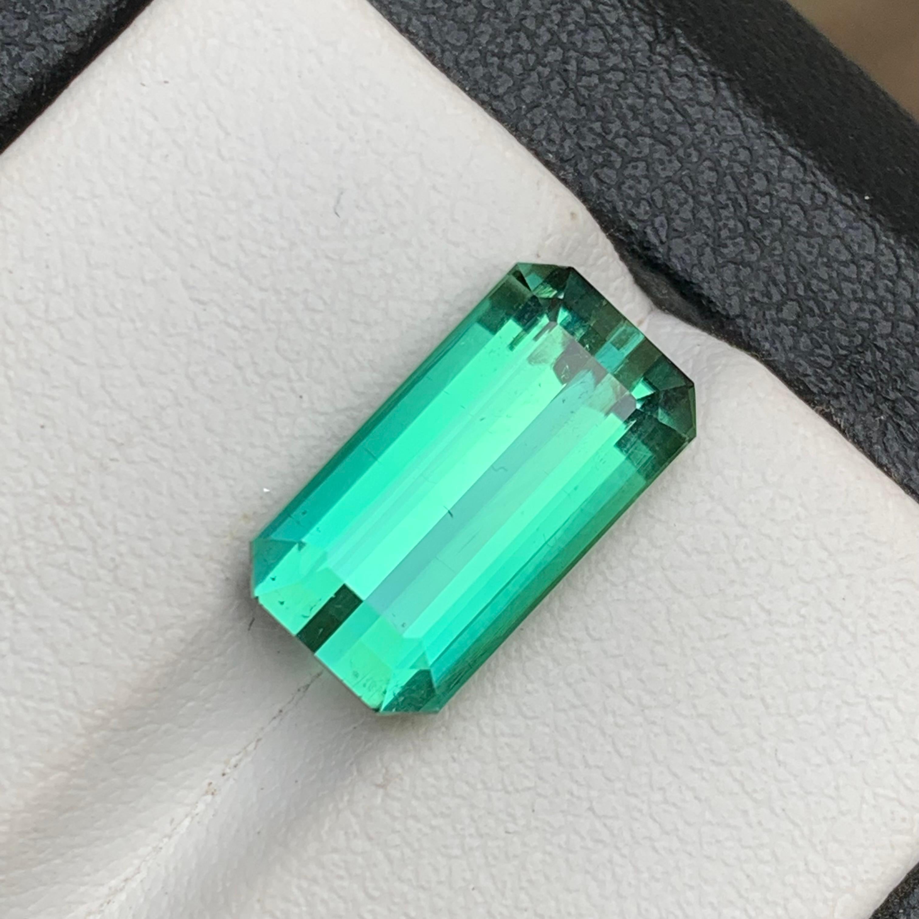 Bague et pendentif en tourmaline naturelle vert bleuté, pierre précieuse non sertie taille émeraude 6,80 carats en vente 5