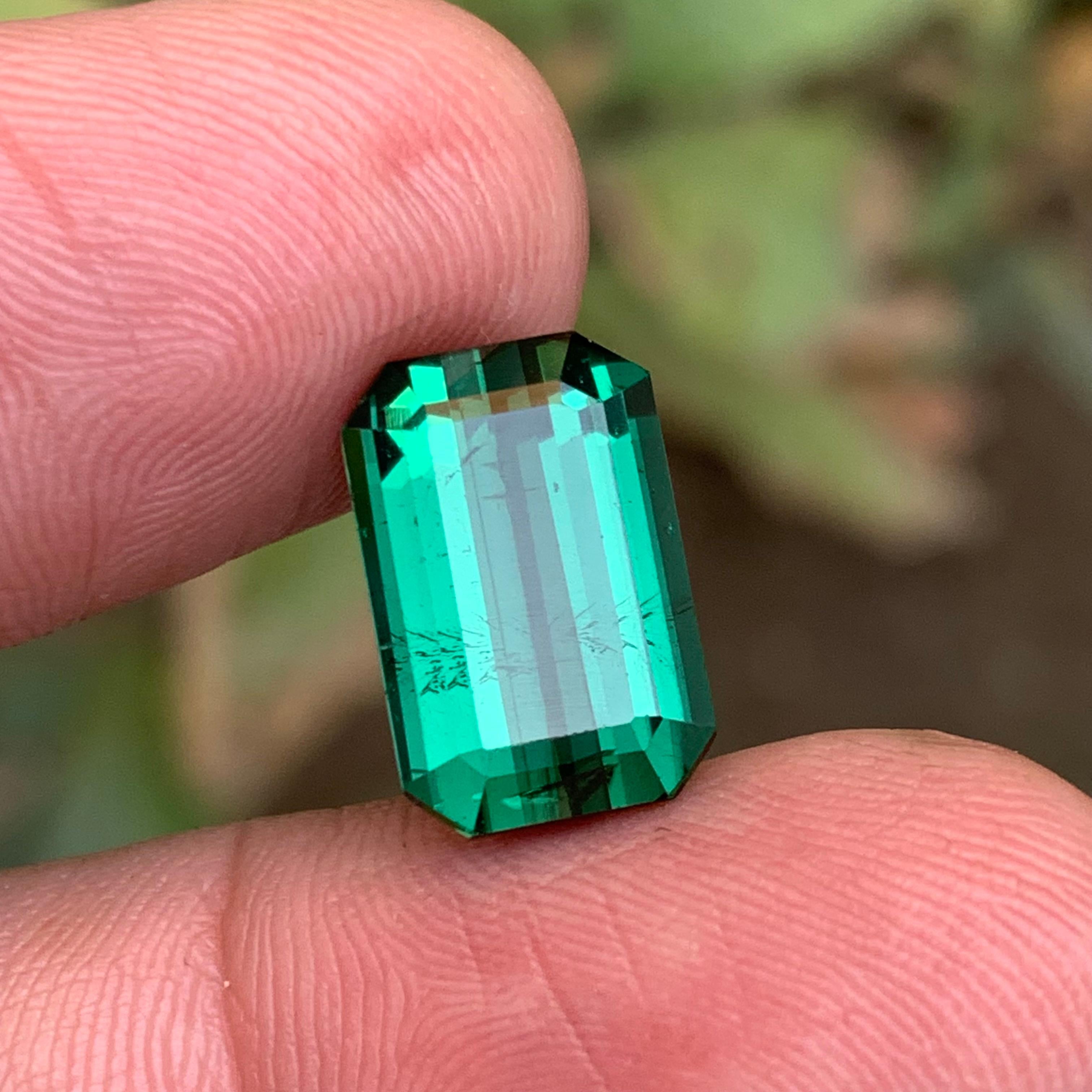 Bague et pendentif en tourmaline naturelle vert bleuté, pierre précieuse non sertie taille émeraude 7.45 carats en vente 5