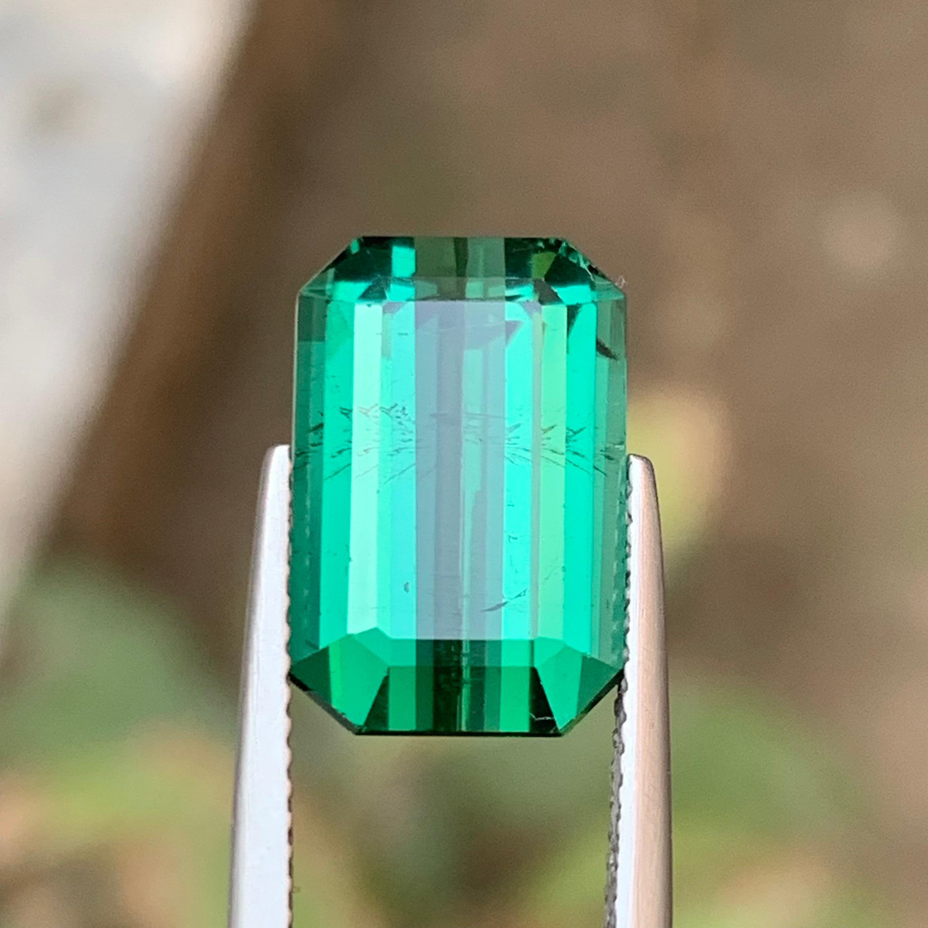 Bague et pendentif en tourmaline naturelle vert bleuté, pierre précieuse non sertie taille émeraude 7.45 carats en vente 1