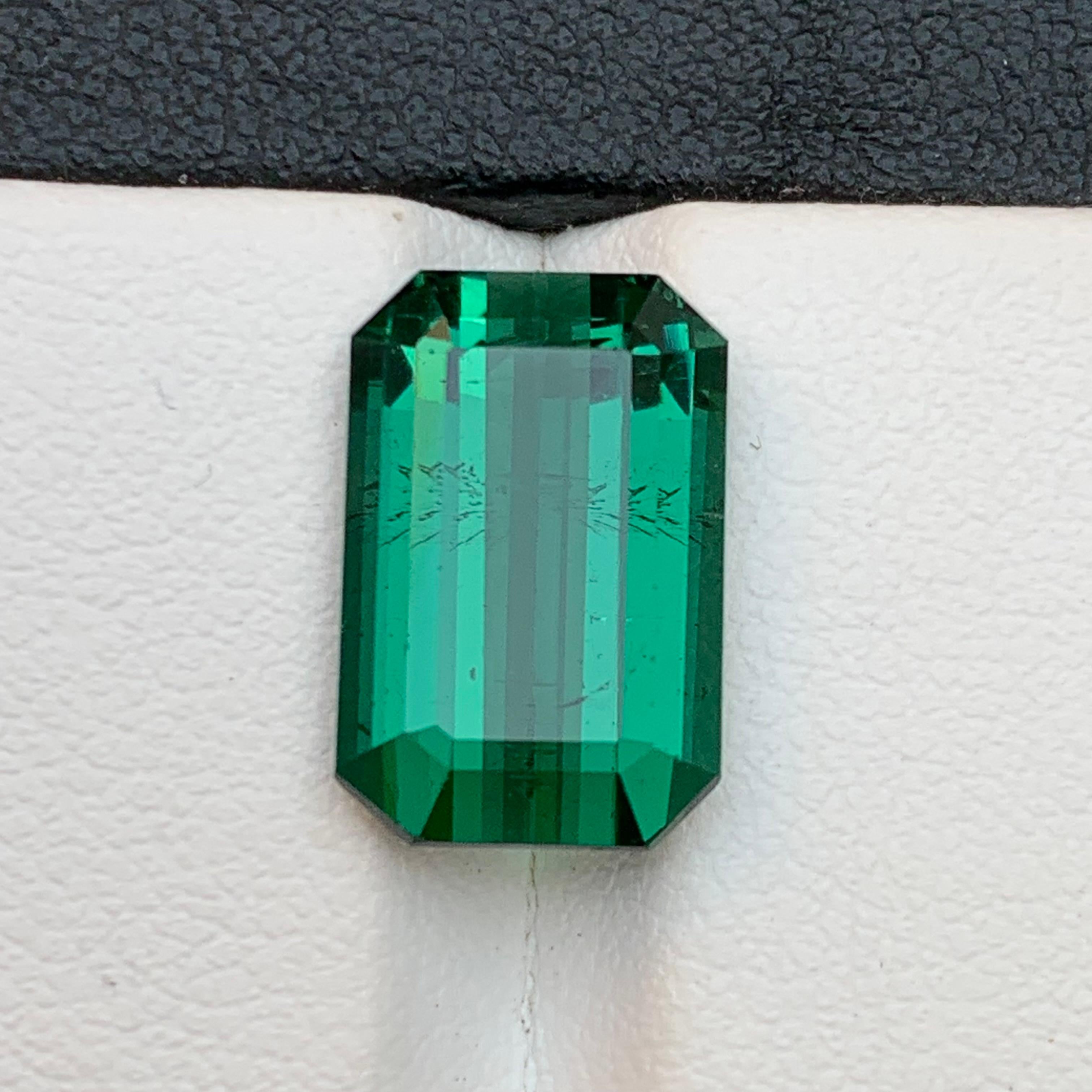 Bague et pendentif en tourmaline naturelle vert bleuté, pierre précieuse non sertie taille émeraude 7.45 carats en vente 3