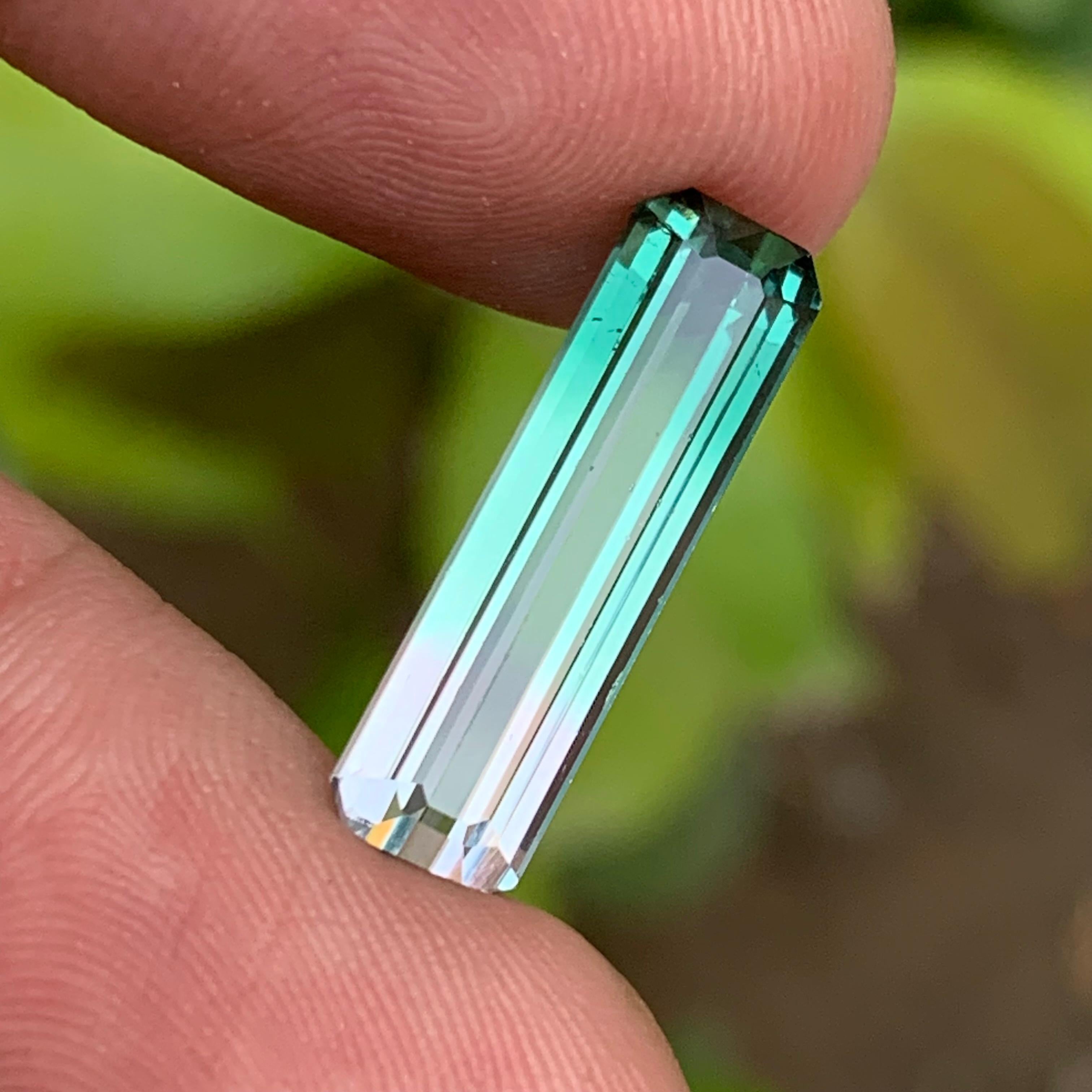 Bague en tourmaline bicolore vert bleuté à menthe pâle et rose doux, 7,60 carats Neuf - En vente à Peshawar, PK