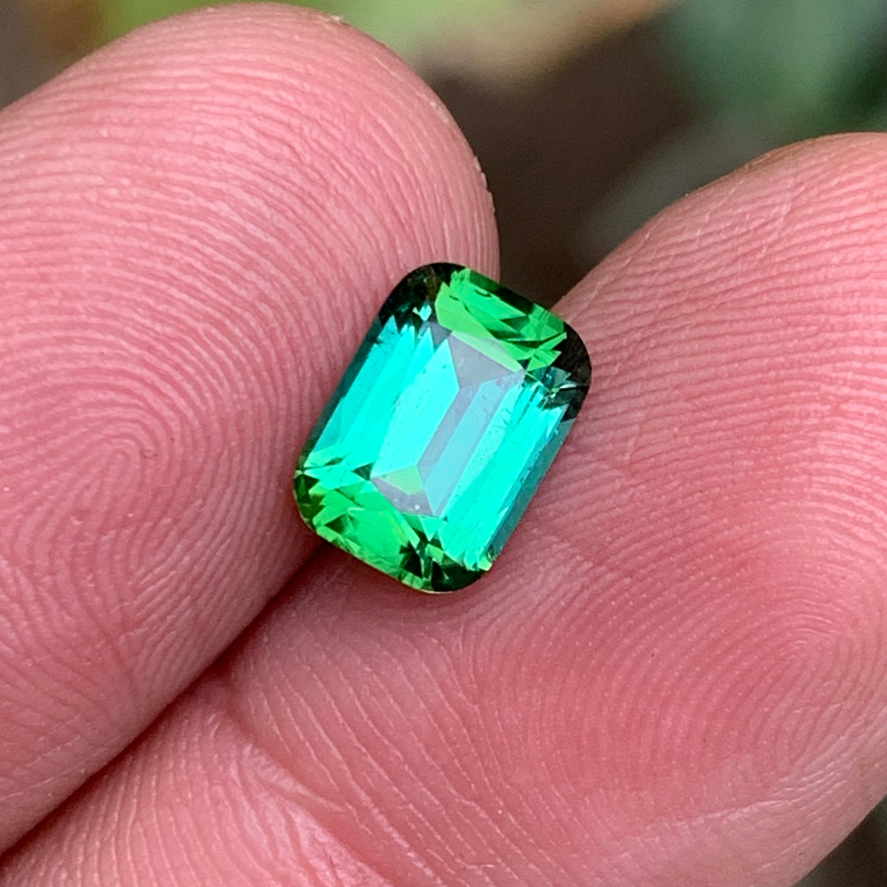 Taglio cuscino Bluish Green Tourmaline 2.25 Carat Cushion Cut Natural Loose Gemstone for Ring in vendita