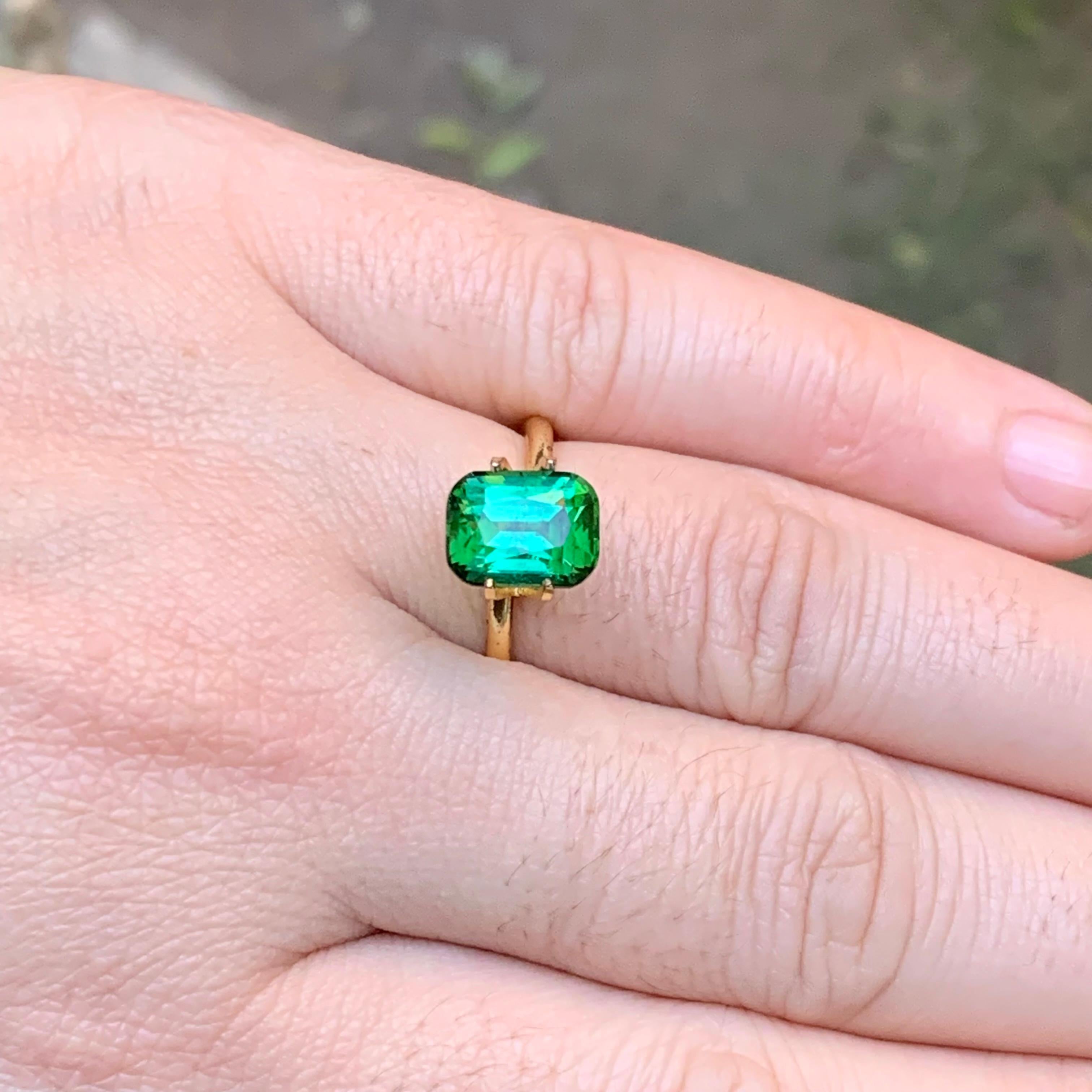 Tormalina verde bluastra da 3.04 carati con taglio a cuscino Gemma naturale sfusa per anello in vendita 5