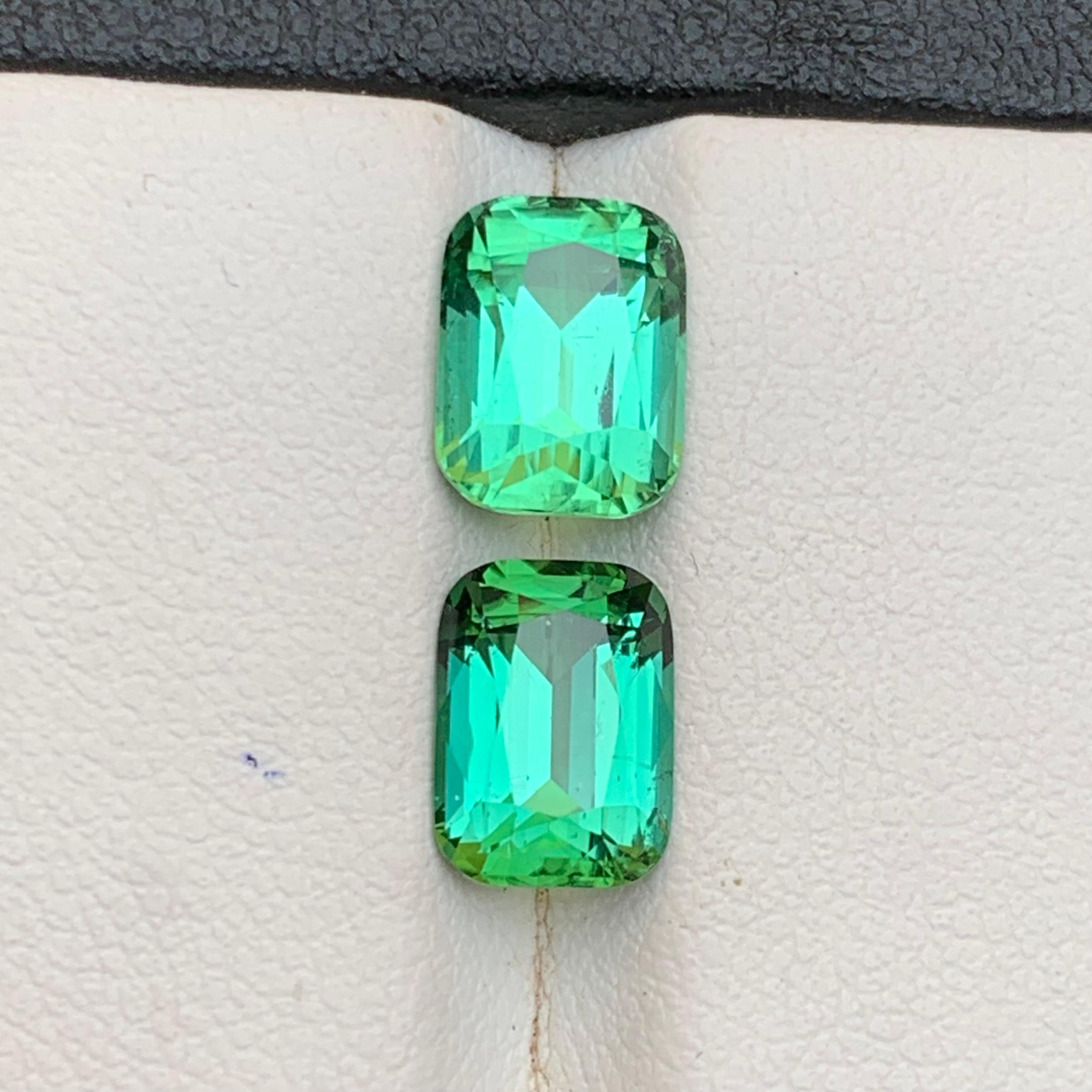 Taglio cuscino Bluish Green Tourmaline 4.92 Ct Cushion Cut Natural Loose Gemstone Set Earrings in vendita