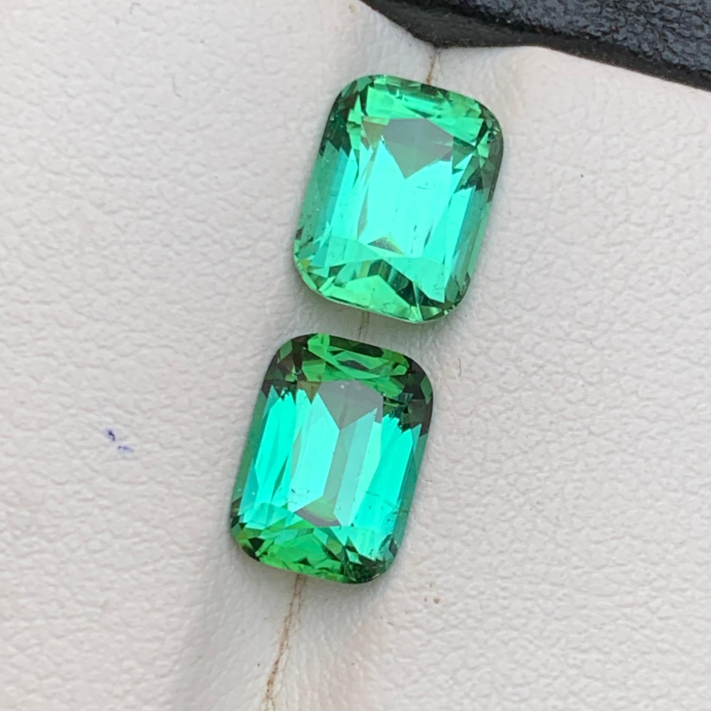 Bluish Green Tourmaline 4.92 Ct Cushion Cut Natural Loose Gemstone Set Earrings In condizioni Nuovo in vendita a Peshawar, PK