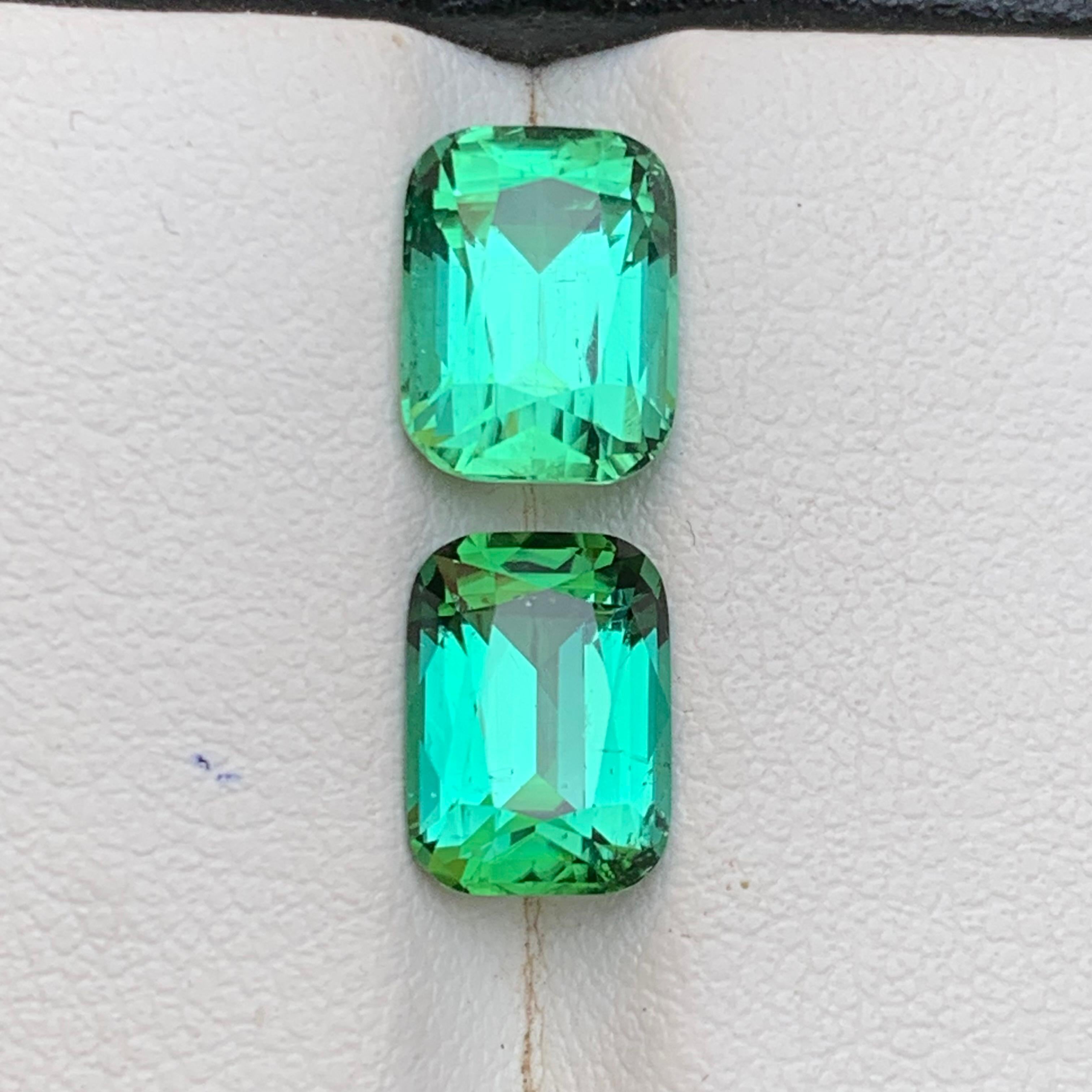Bluish Green Tourmaline 4.92 Ct Cushion Cut Natural Loose Gemstone Set Earrings in vendita 2