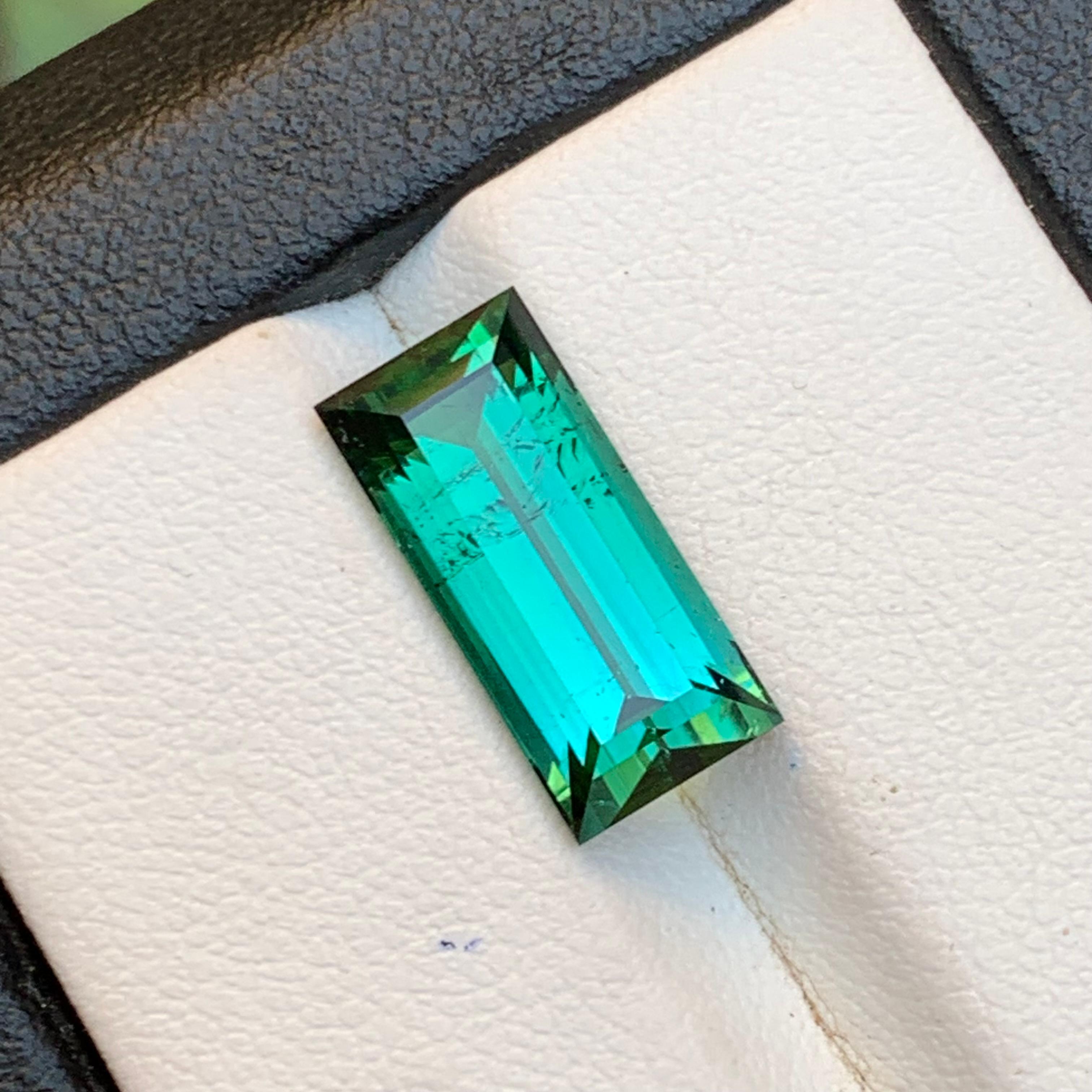 Greene & Greene Greene Tourmaline 5.65 Carat Baguette Cut Natural Loose Gemstone for Ring en vente 6