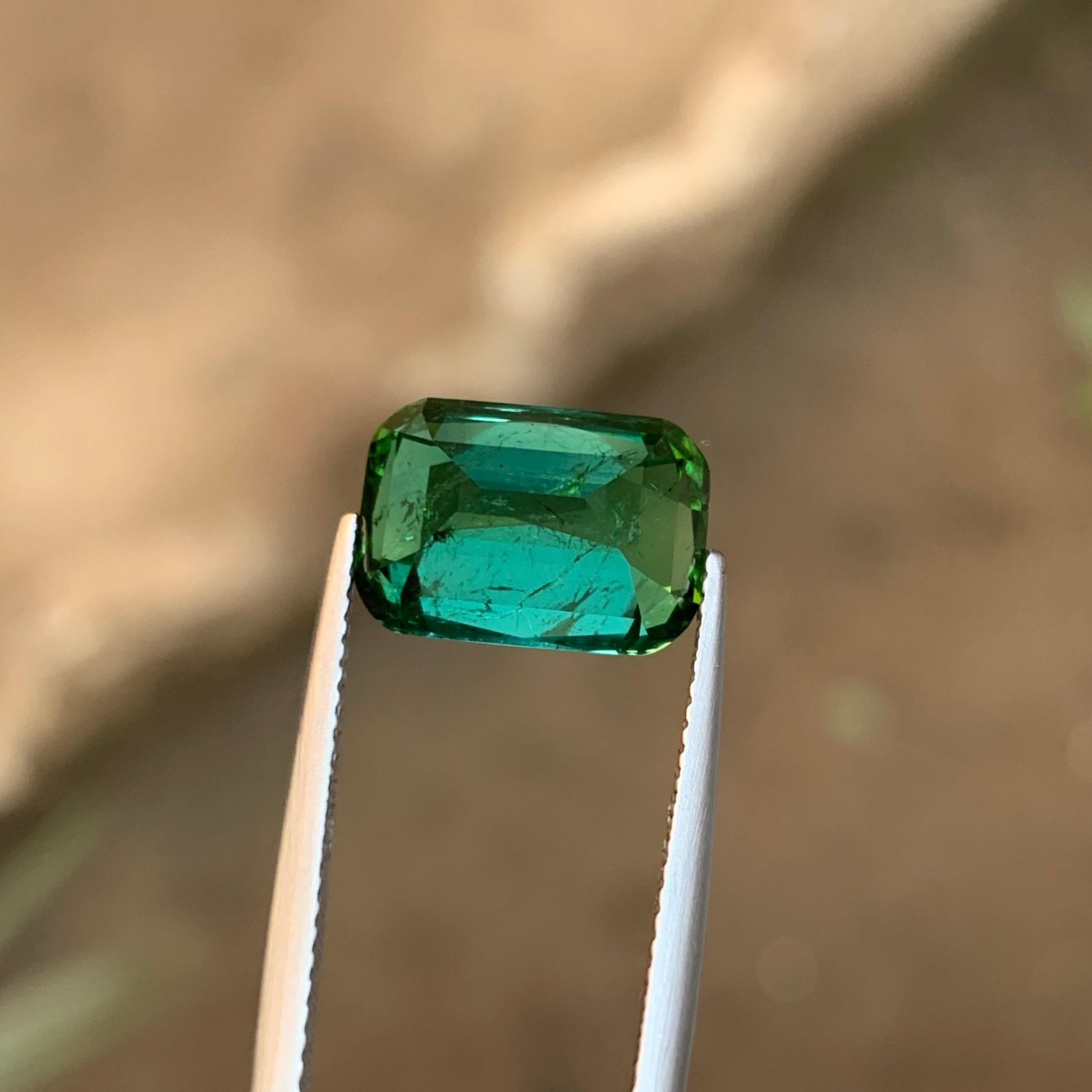 Bläulich grüner Turmalin 6,38 Karat Cushion-Schliff Natürlicher loser Edelstein für Ring (Kissenschliff) im Angebot