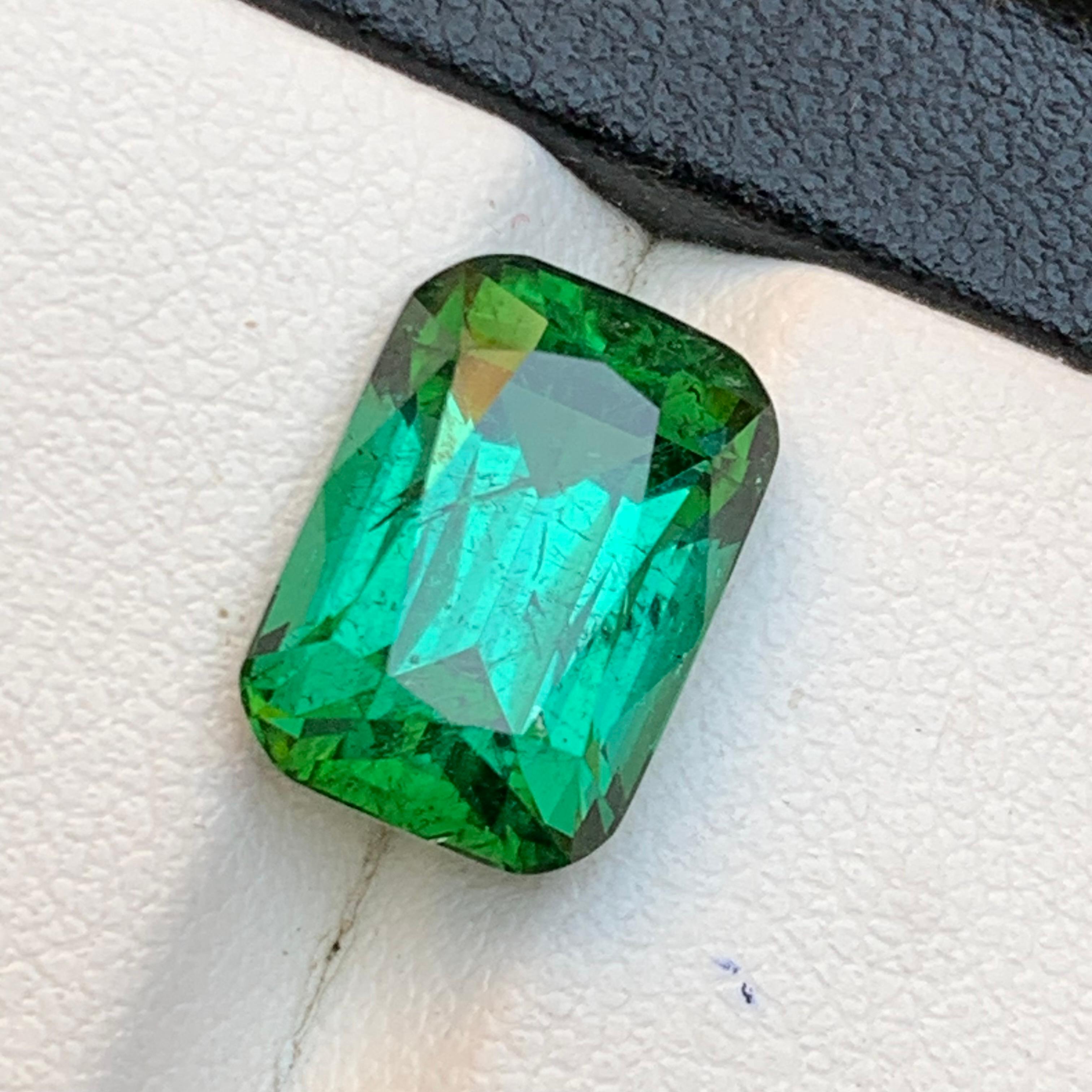 Bläulich grüner Turmalin 6,38 Karat Cushion-Schliff Natürlicher loser Edelstein für Ring im Angebot 1