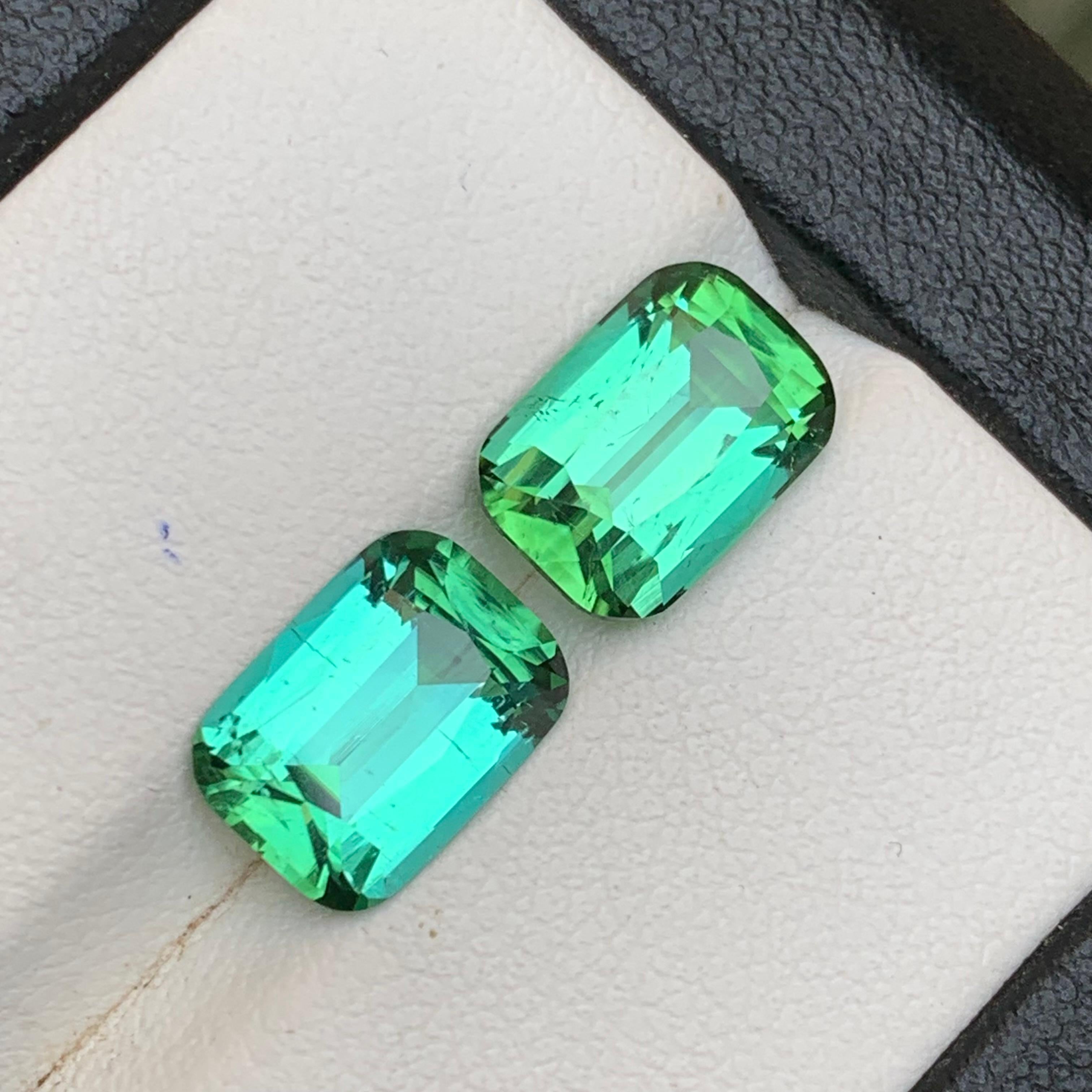 Bluish Green Tourmaline 6.50 Ct Cushion Cut Natural Loose Gemstone Set Earrings en vente 5