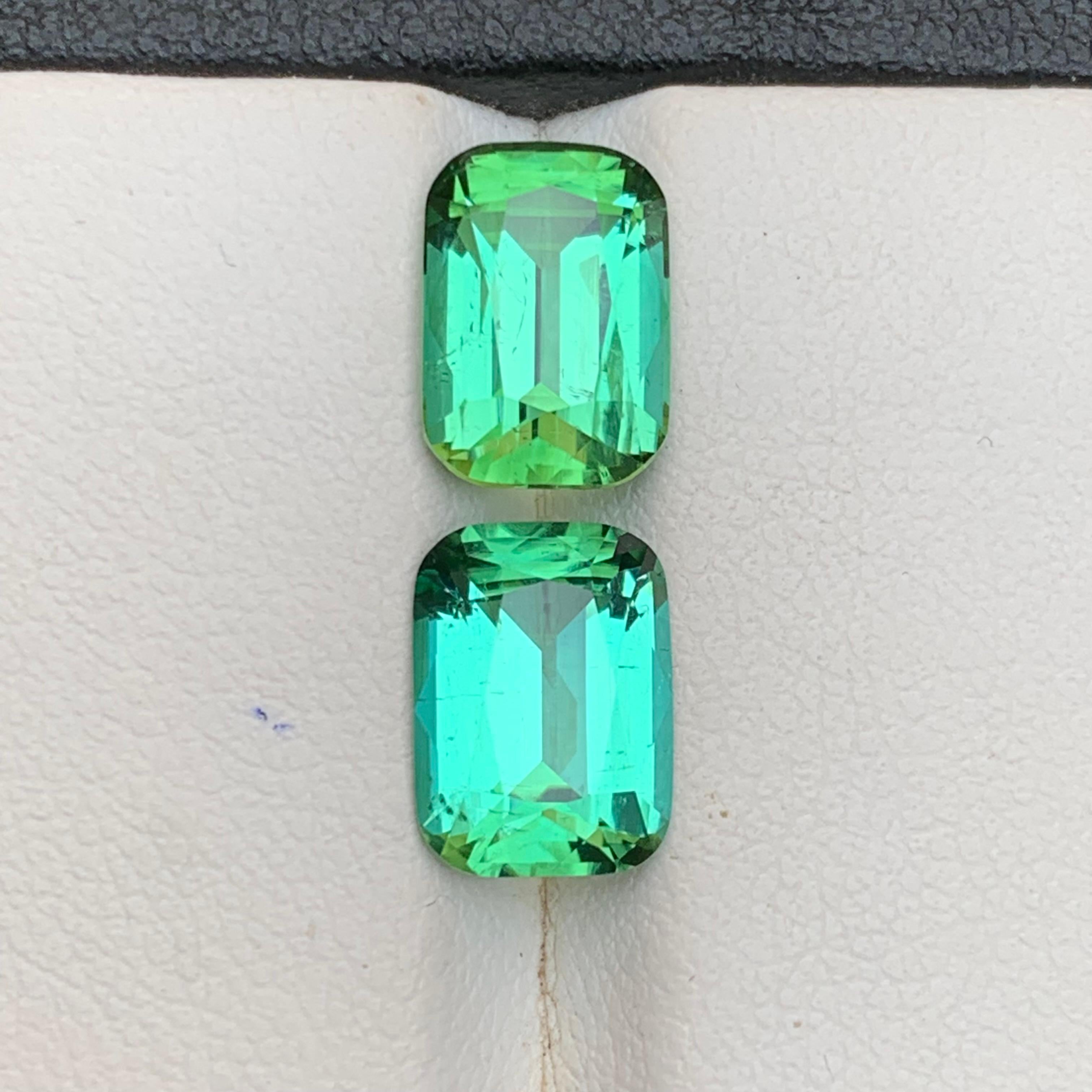 Bluish Green Tourmaline 6.50 Ct Cushion Cut Natural Loose Gemstone Set Earrings en vente 2