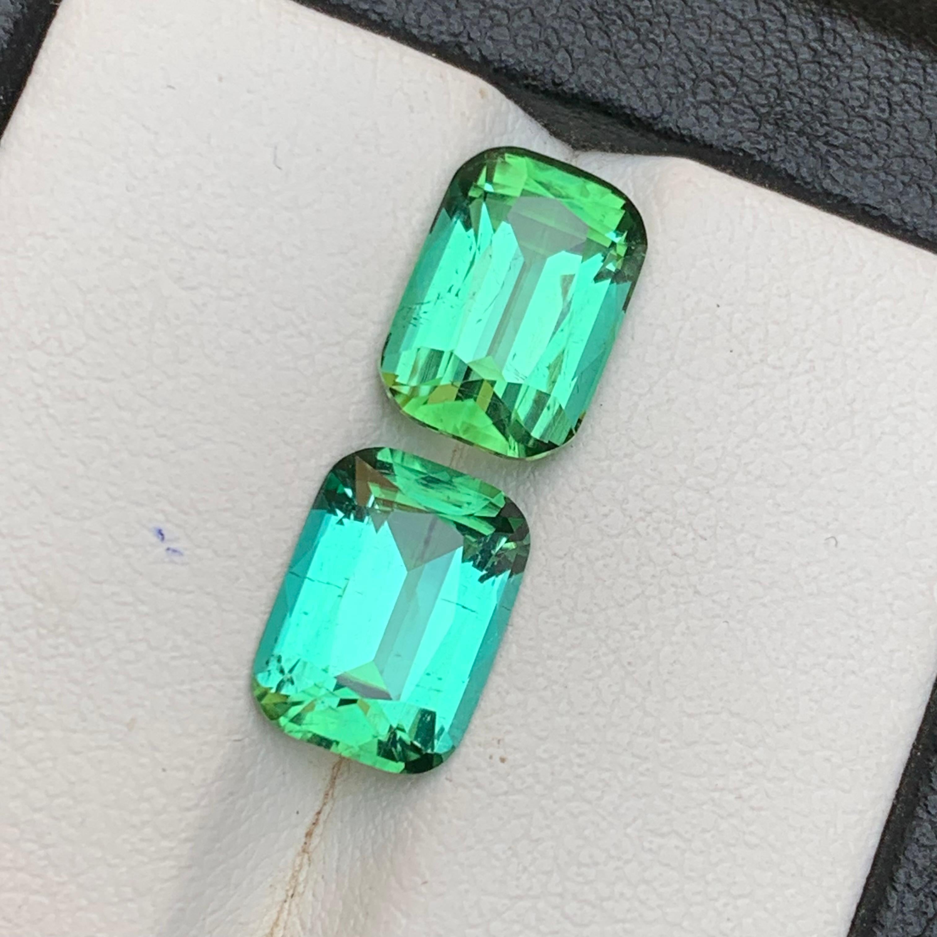 Bluish Green Tourmaline 6.50 Ct Cushion Cut Natural Loose Gemstone Set Earrings en vente 3