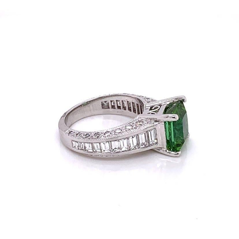 Bluish-Green Tourmaline Diamond Gold Ring In New Condition For Sale In Beverly Hills, CA