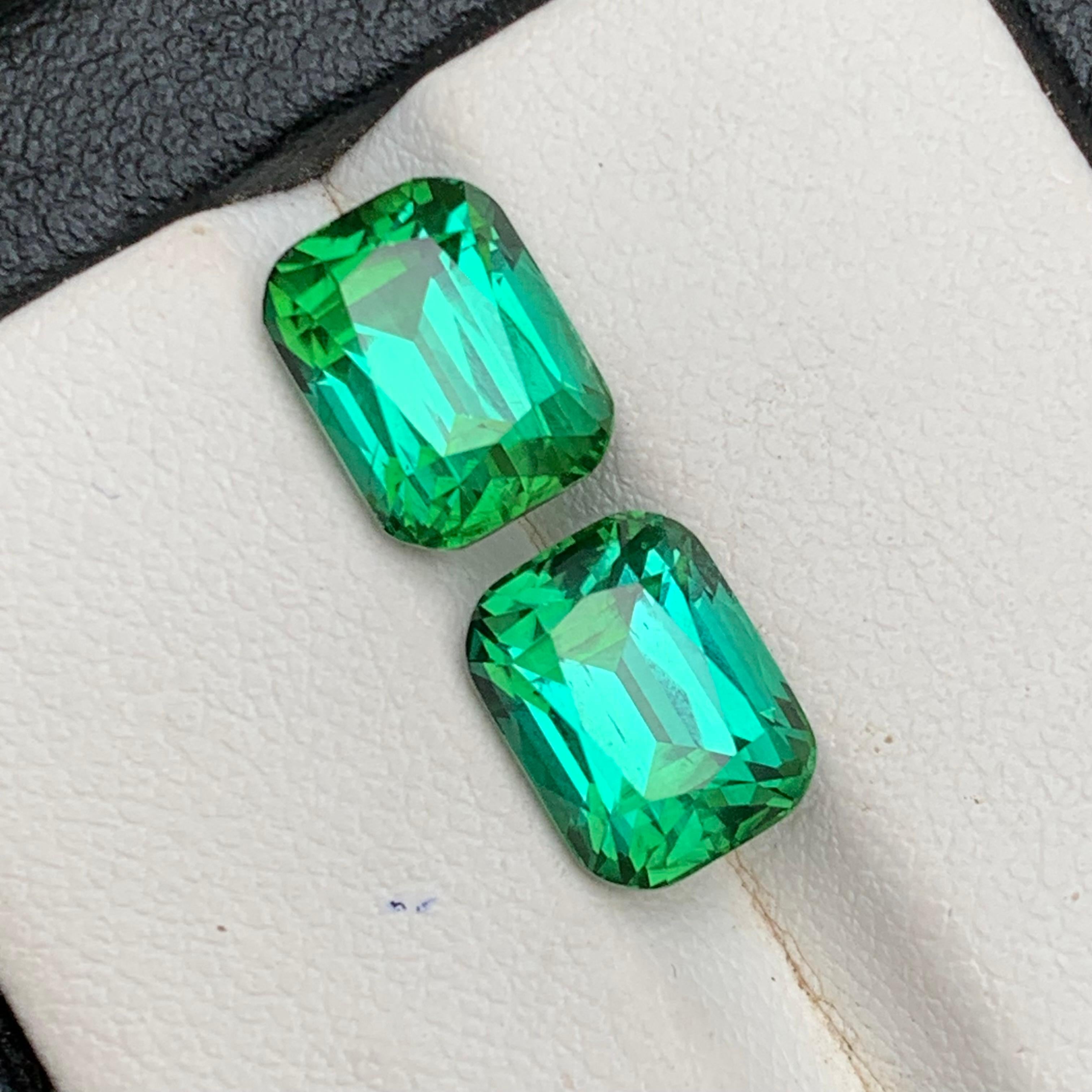 Bluish Green Tourmaline Pair 6.67 Ct Cushion Cut Natural Loose Gemstone-Earrings in vendita 4