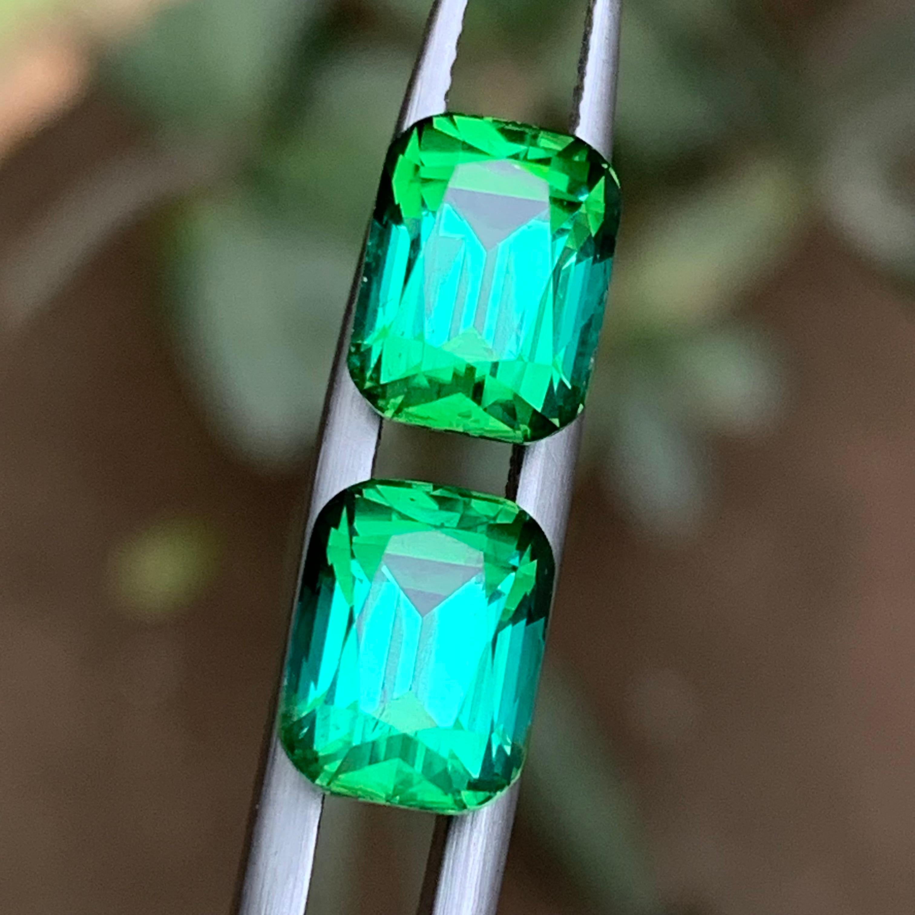 Bluish Green Tourmaline Pair 6.67 Ct Cushion Cut Natural Loose Gemstone-Earrings in vendita 1