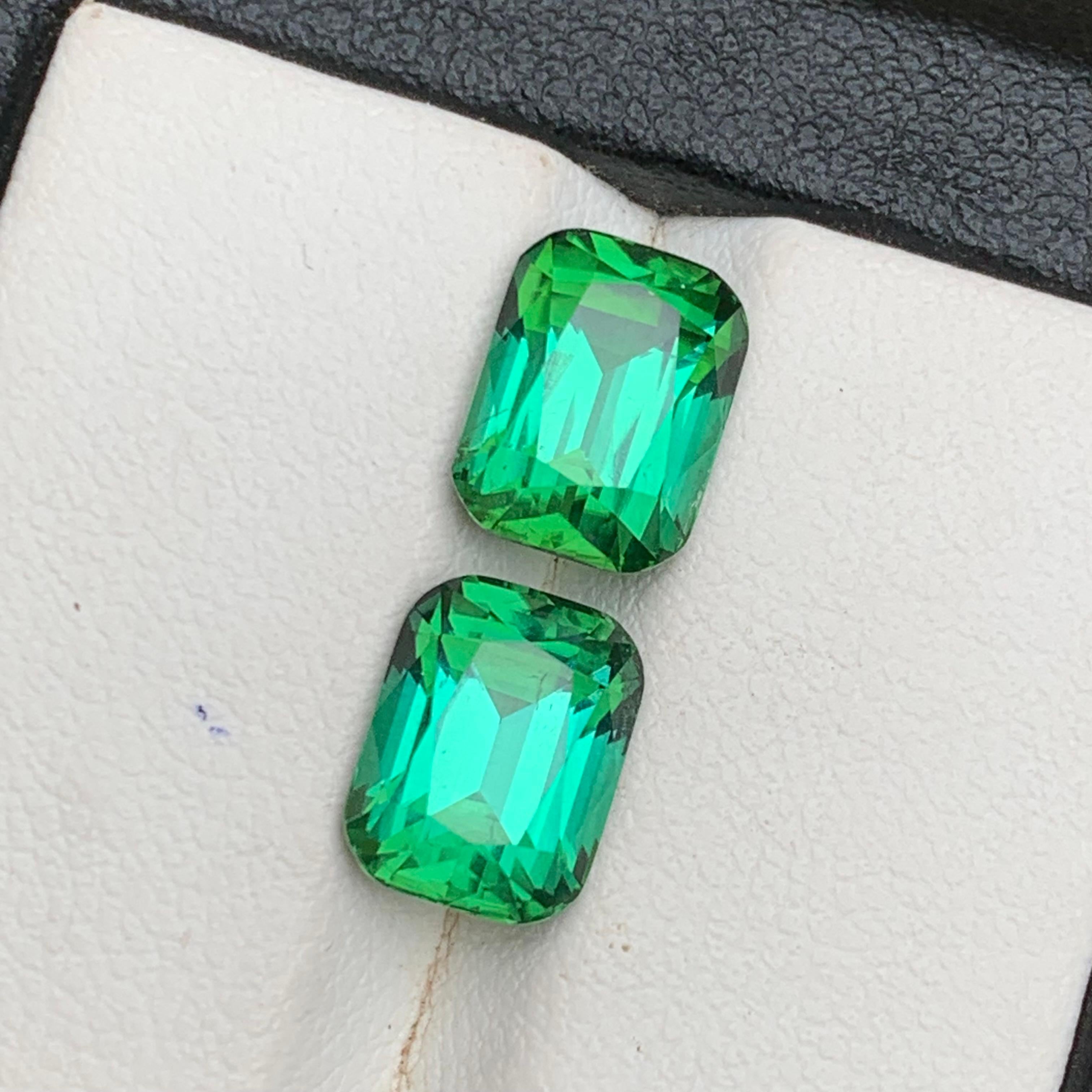 Bluish Green Tourmaline Pair 6.67 Ct Cushion Cut Natural Loose Gemstone-Earrings in vendita 2