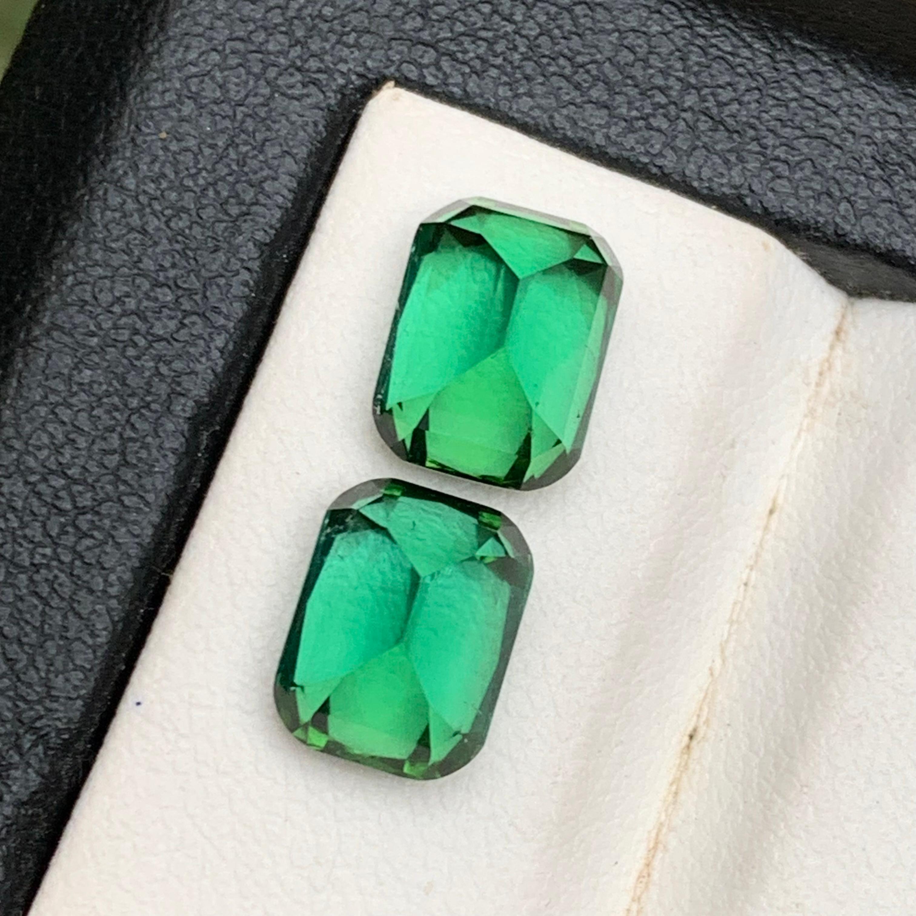 Bluish Green Tourmaline Pair 6.67 Ct Cushion Cut Natural Loose Gemstone-Earrings in vendita 3