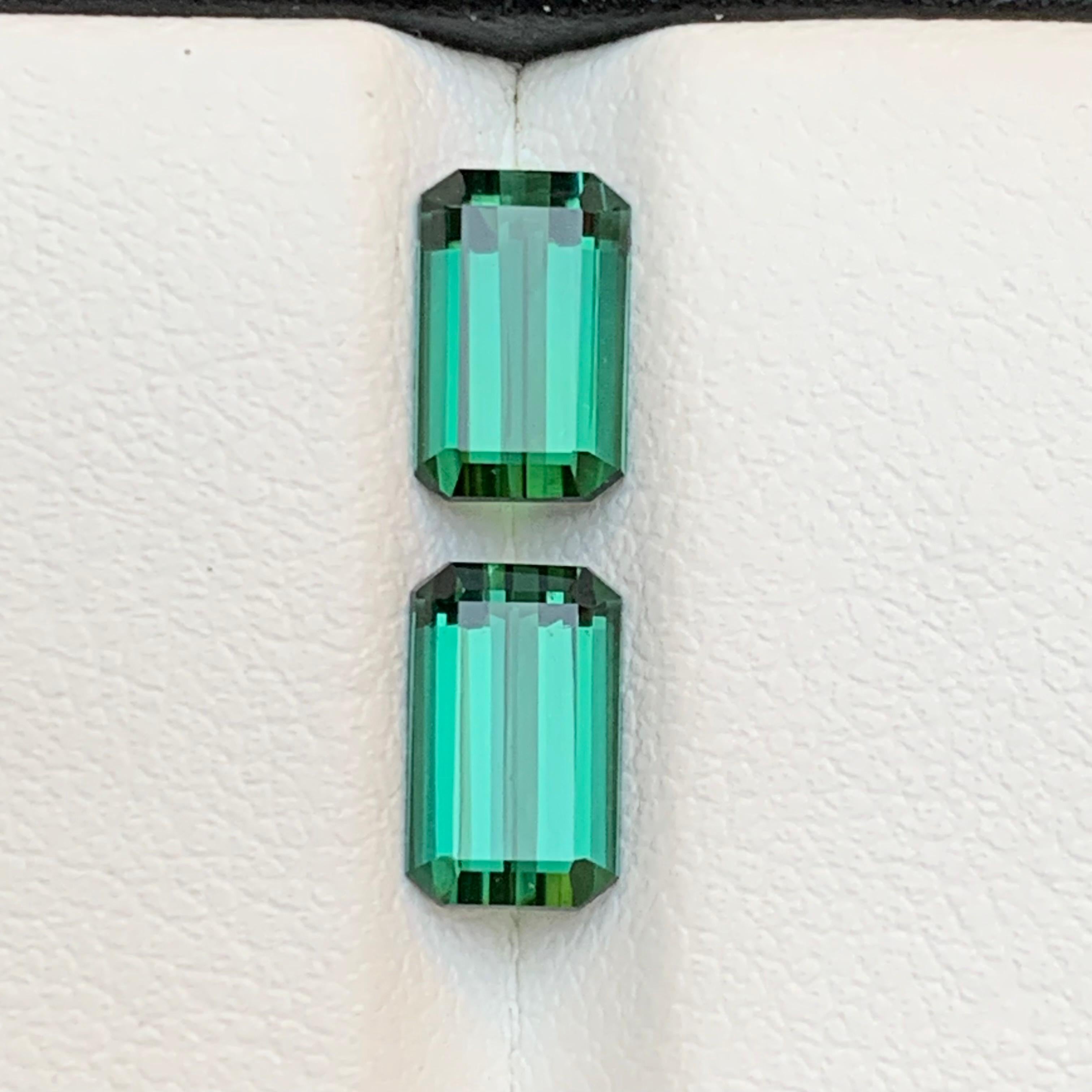 Women's or Men's Bluish Hue Green Natural Tourmaline Loose Gemstones near to Pair 2.60 Ct-Jewelry For Sale