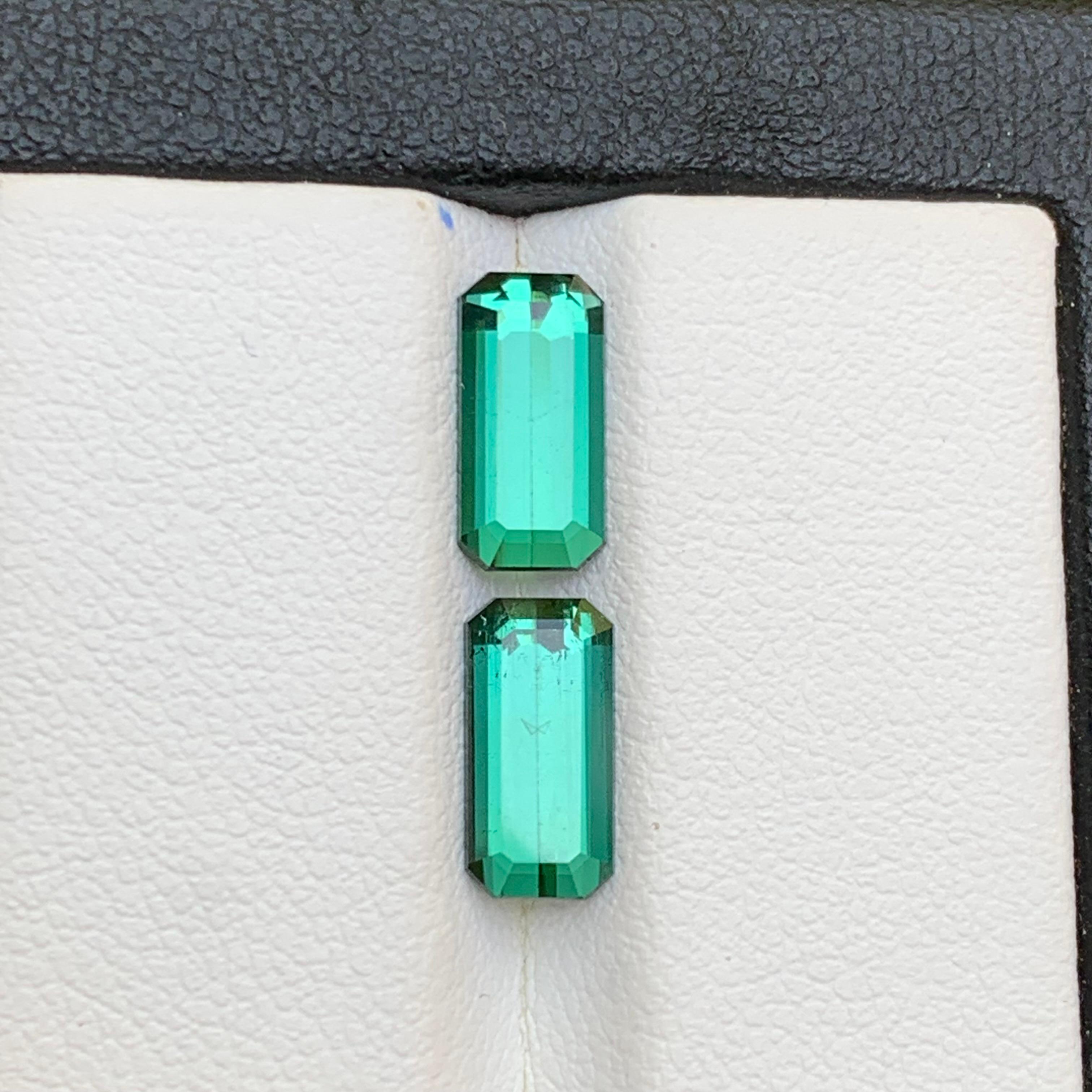 da uomo o donna Gemme sfuse di tormalina naturale dalla tonalità bluastra vicine alla coppia 3.05 ct-Gioielli in vendita