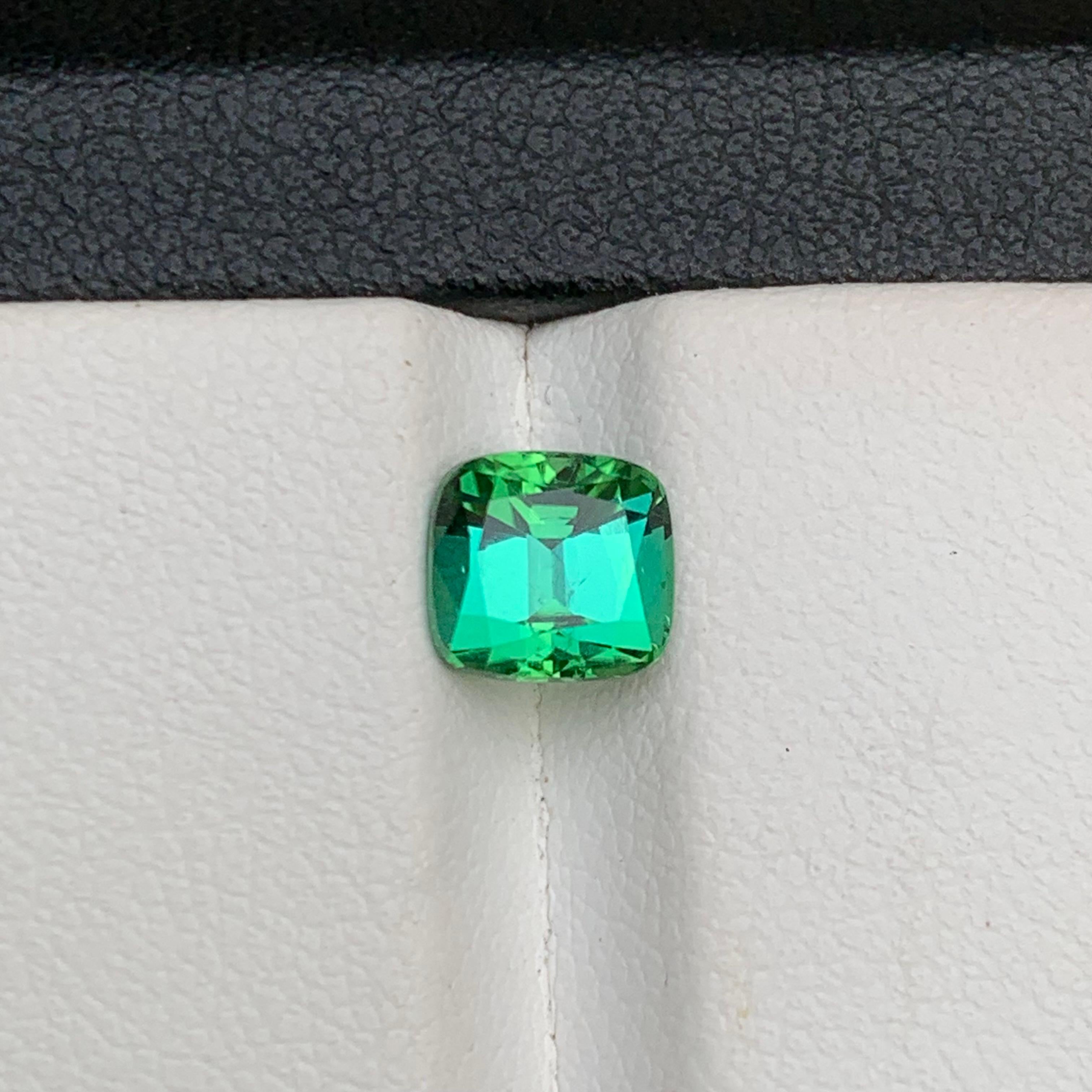 Bague en tourmaline naturelle vert lagon bleuté taille coussin de 1,40 carat en vente 7
