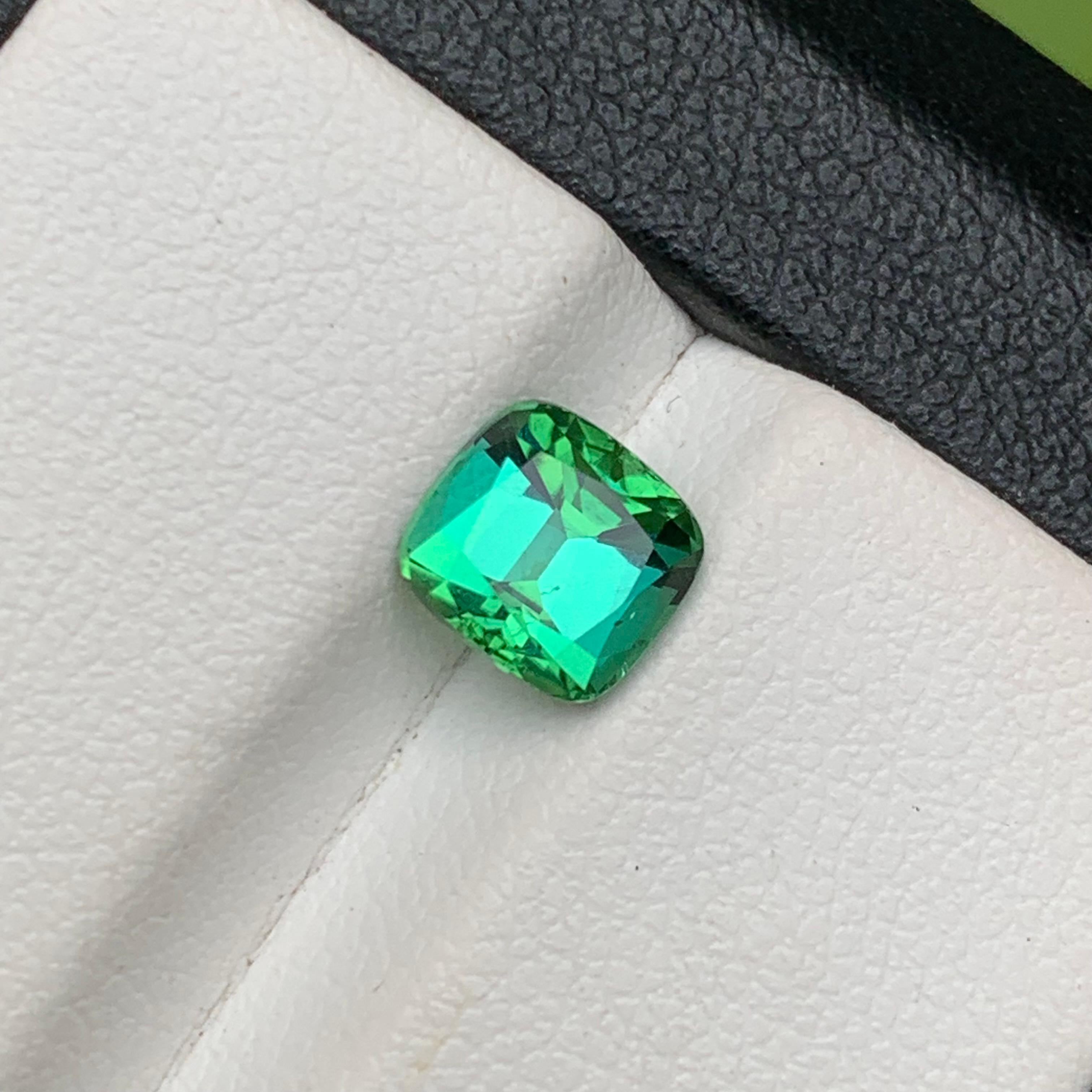 Bague en tourmaline naturelle vert lagon bleuté taille coussin de 1,40 carat Neuf - En vente à Peshawar, PK