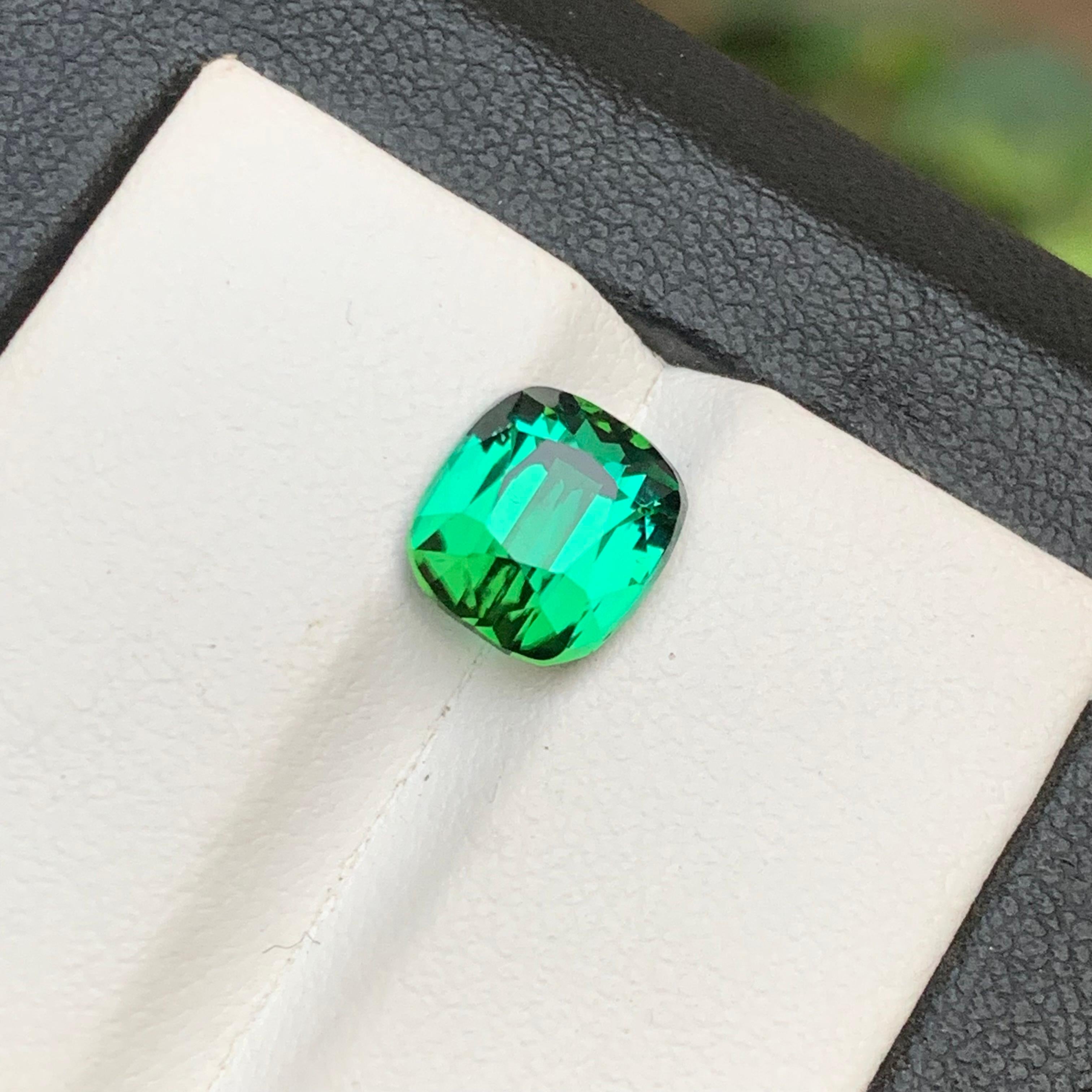 Bluish Lagoon Green Natural Tourmaline Ring Loose Gemstone 3.30 Ct Cushion Cut For Sale 5
