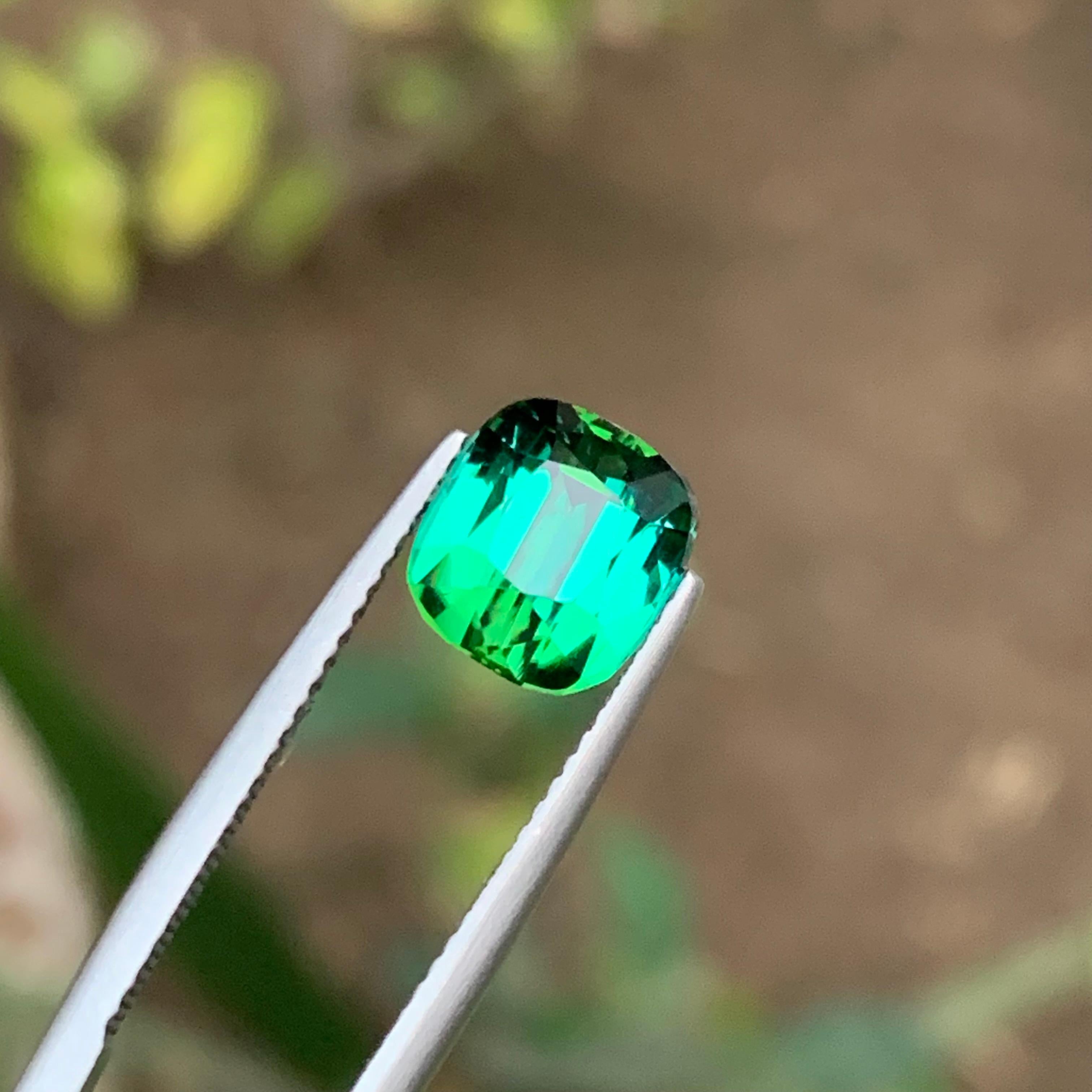 Contemporary Bluish Lagoon Green Natural Tourmaline Ring Loose Gemstone 3.30 Ct Cushion Cut For Sale