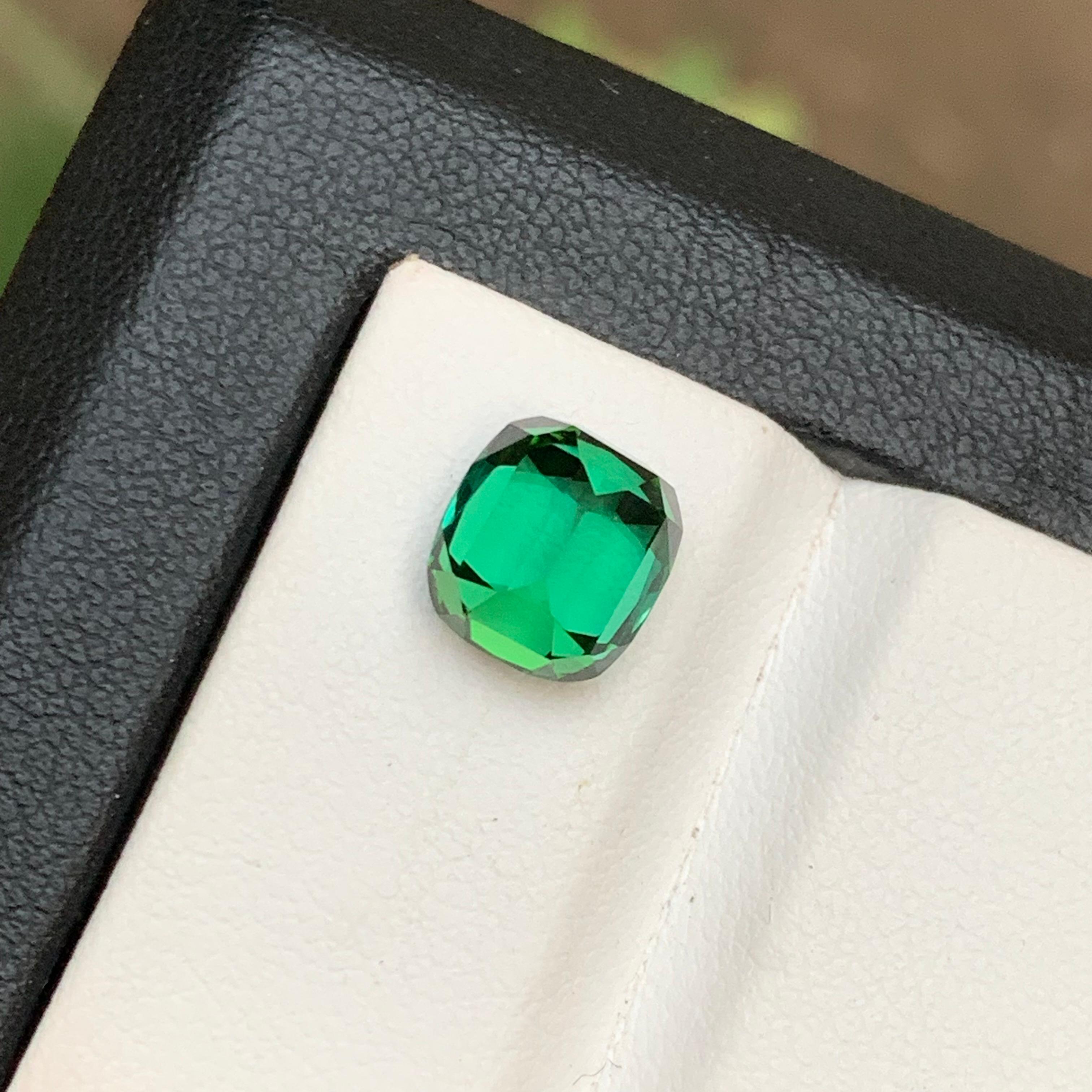 Women's or Men's Bluish Lagoon Green Natural Tourmaline Ring Loose Gemstone 3.30 Ct Cushion Cut For Sale