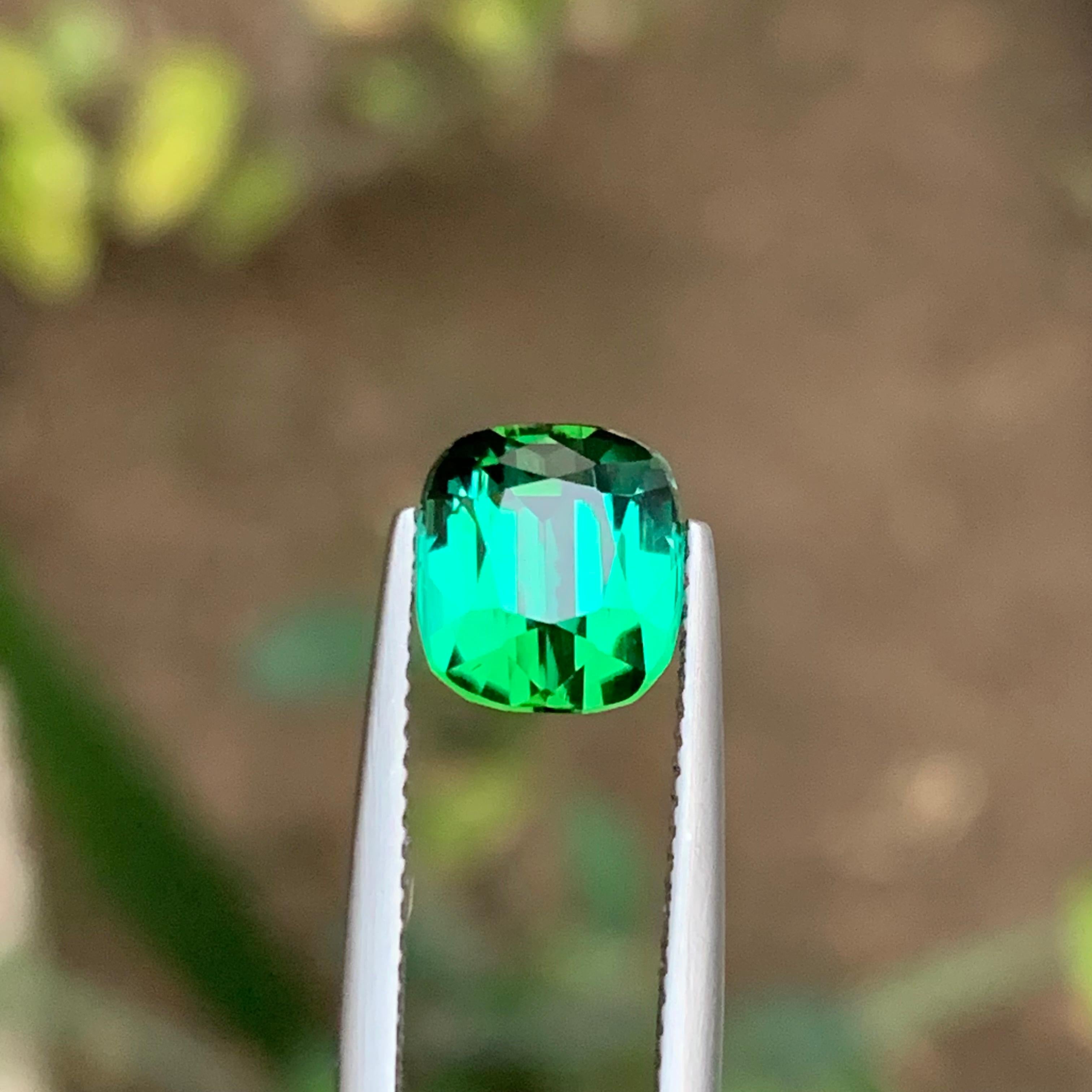 Bluish Lagoon Green Natural Tourmaline Ring Loose Gemstone 3.30 Ct Cushion Cut For Sale 2