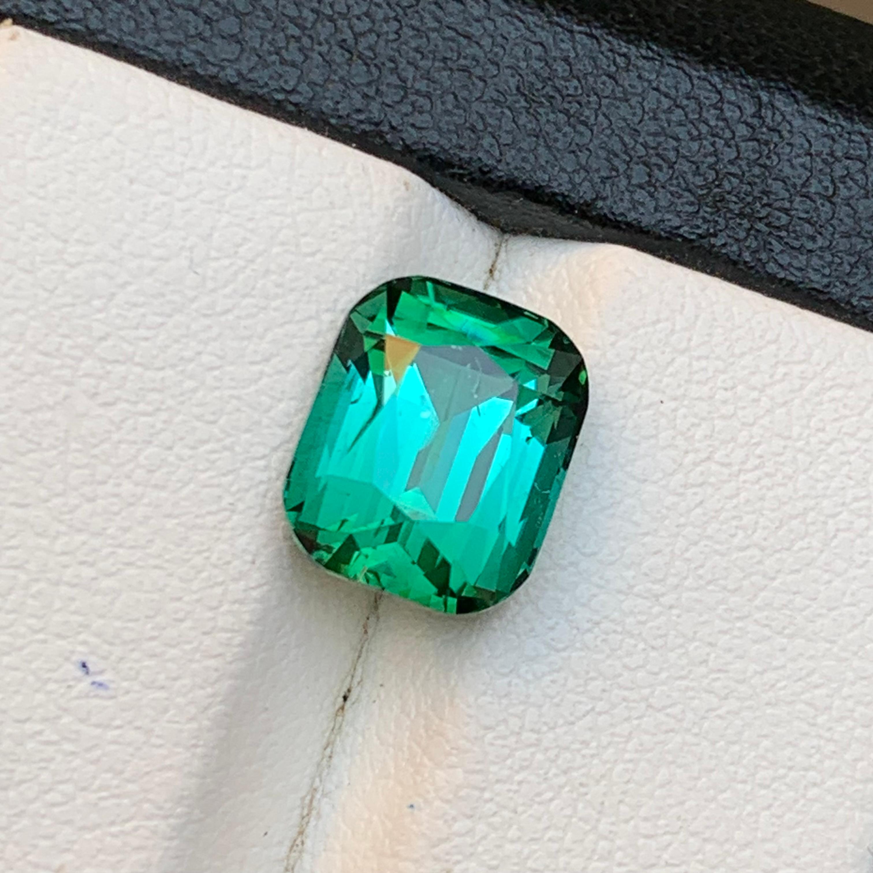 Blauer Lagunengrüner Turmalin 4,75 Karat Cushion-Schliff Natürlicher Loser Edelstein Ring (Kissenschliff) im Angebot