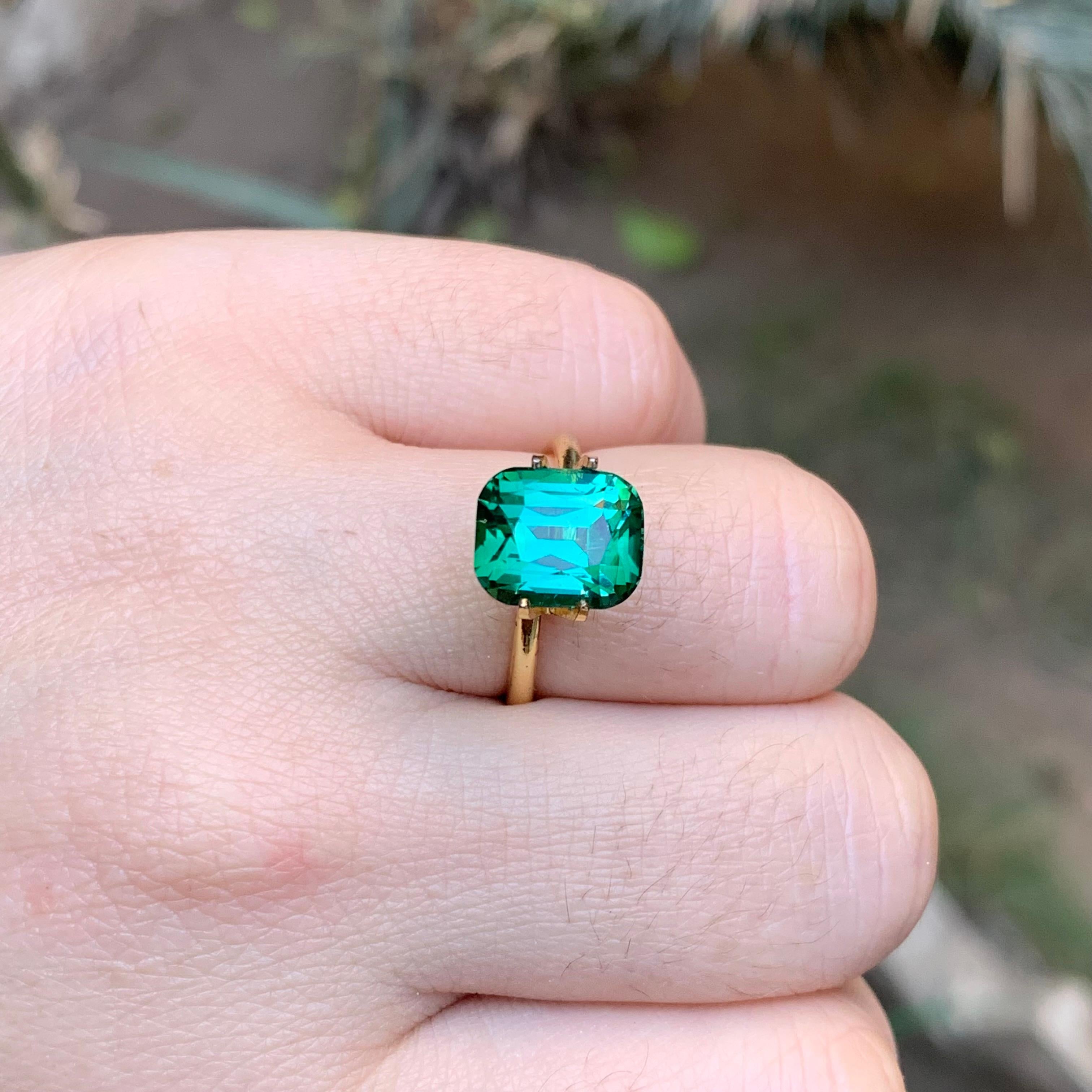 Blauer Lagunengrüner Turmalin 4,75 Karat Cushion-Schliff Natürlicher Loser Edelstein Ring für Damen oder Herren im Angebot