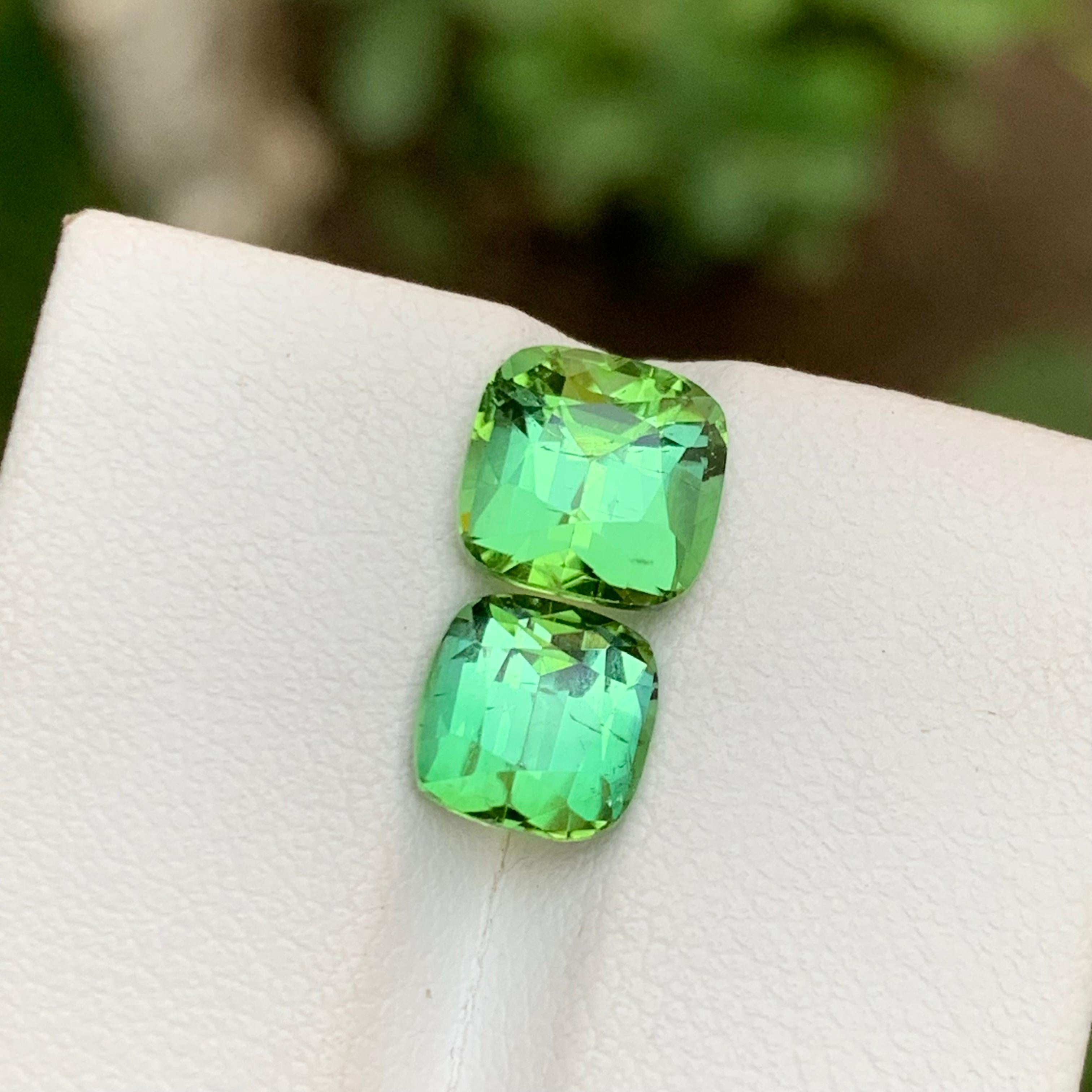 Pierres précieuses tourmaline naturelle vert menthe bleuté taille coussin de 4,85 carats pour bijouterie en vente 4