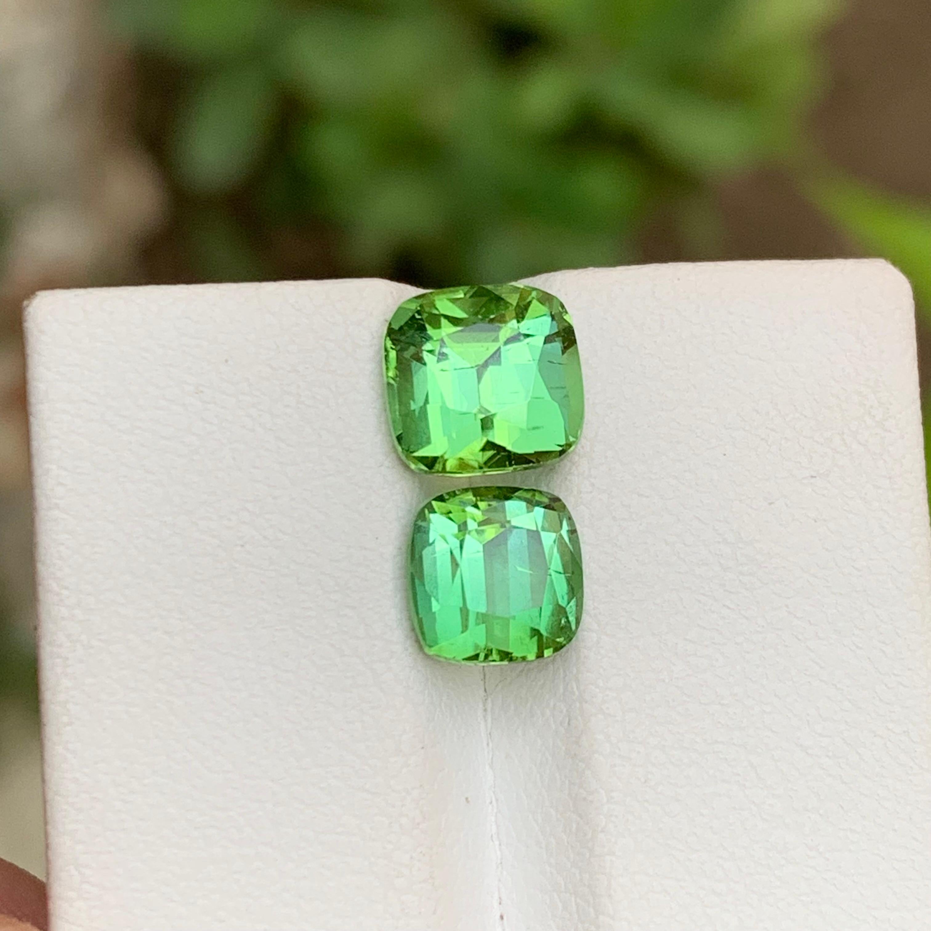 Pierres précieuses tourmaline naturelle vert menthe bleuté taille coussin de 4,85 carats pour bijouterie en vente 3