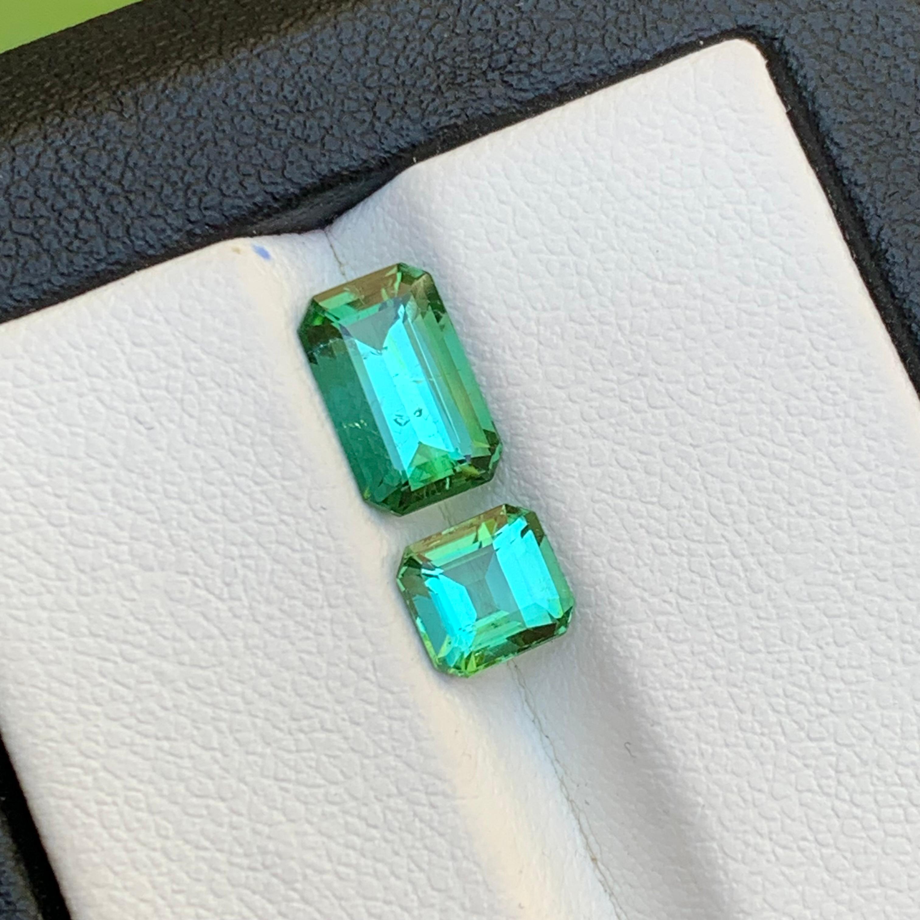 Greene & Greene Greene - Tourmaline Naturelle 2.45 Ct Emerald Cut-Jewelry en vente 6
