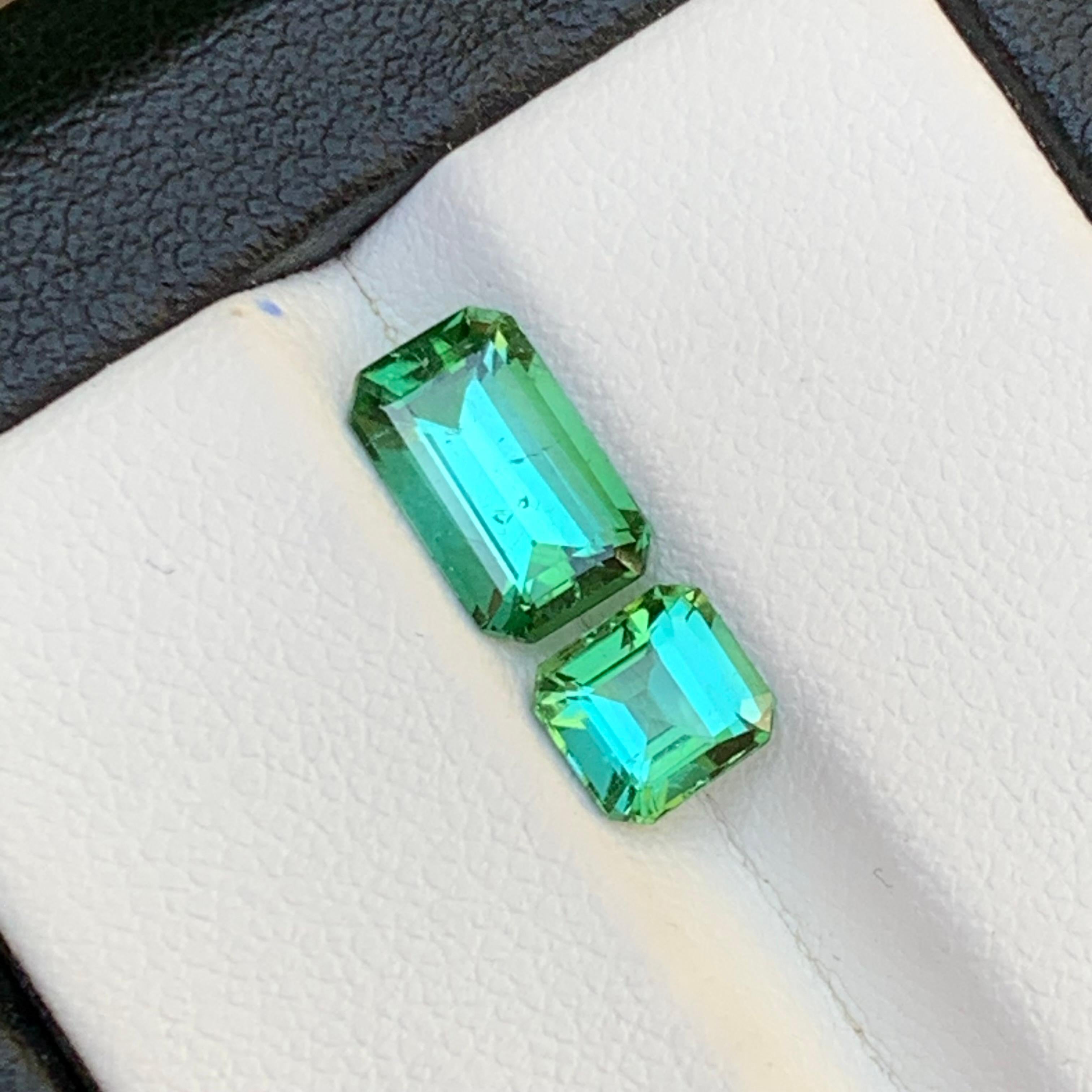 Greene & Greene Greene - Tourmaline Naturelle 2.45 Ct Emerald Cut-Jewelry en vente 7