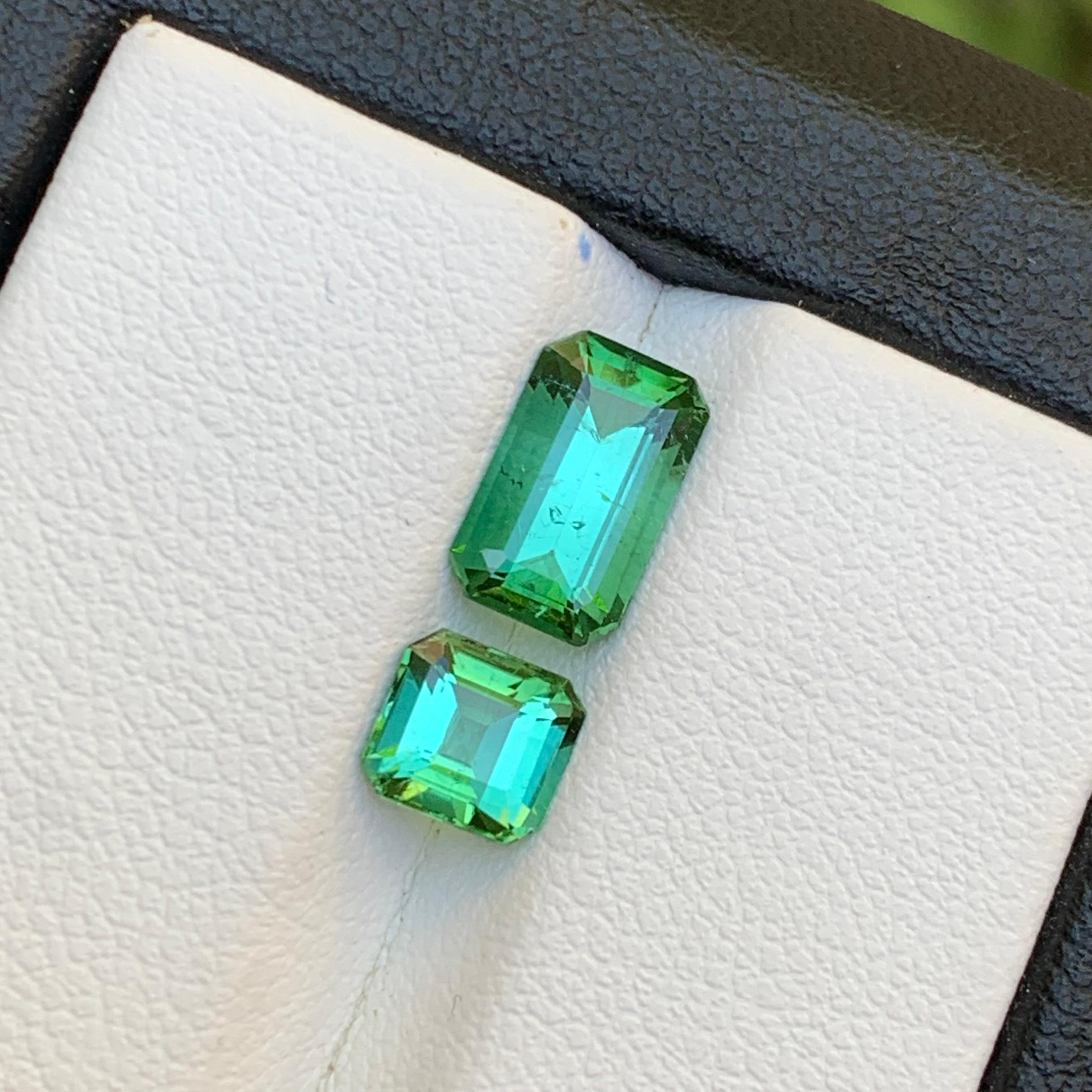 Greene & Greene Greene - Tourmaline Naturelle 2.45 Ct Emerald Cut-Jewelry en vente 3
