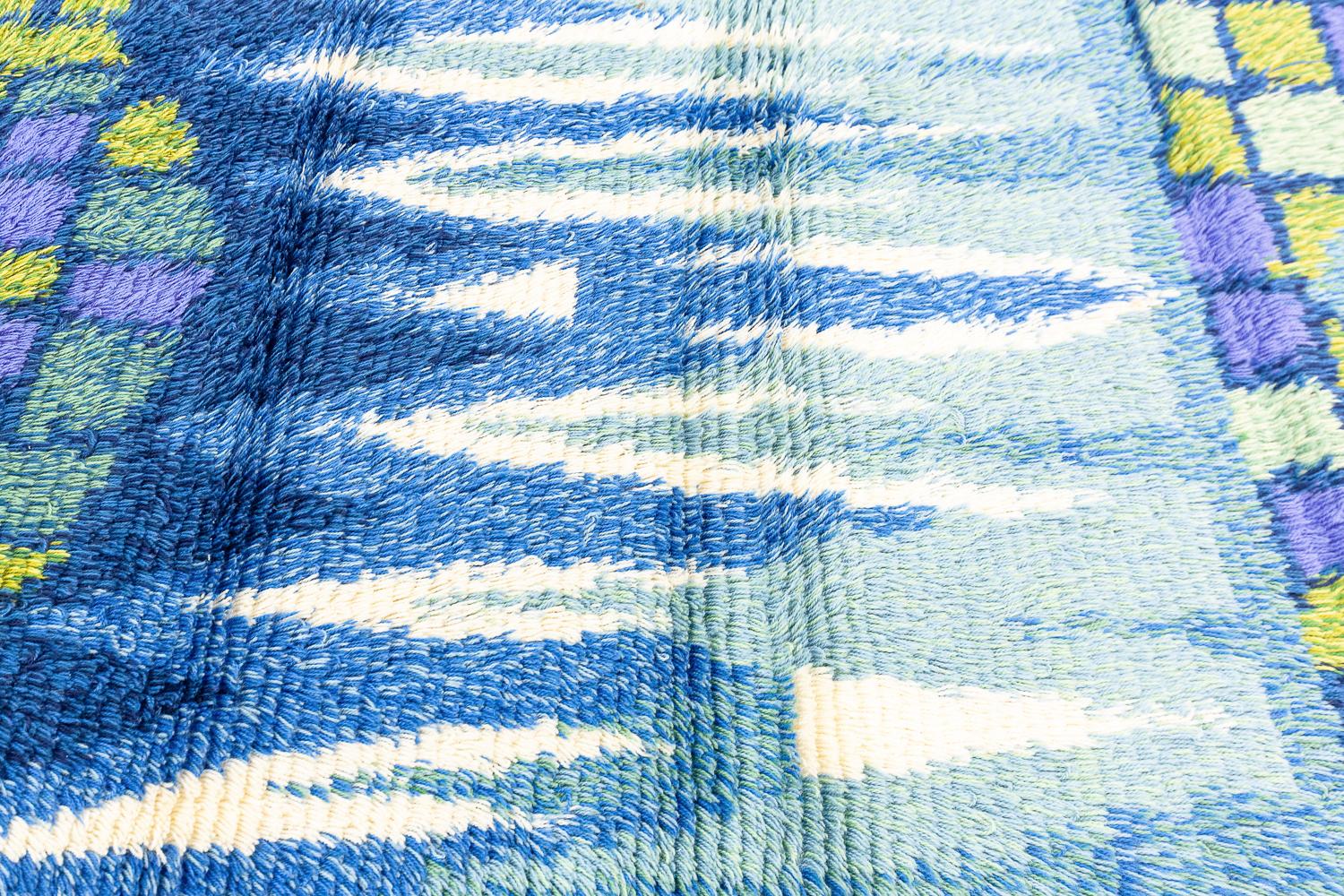 Autre Tapis Rya à motifs abstraits suédois Abat-jour bleu, 1950-1970 en vente