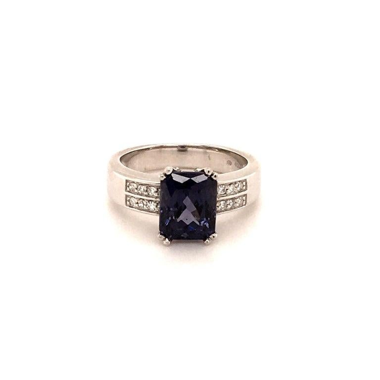 Bluish-Violet Colored Spinel and Diamond Ring in 18 Karat Gold 2