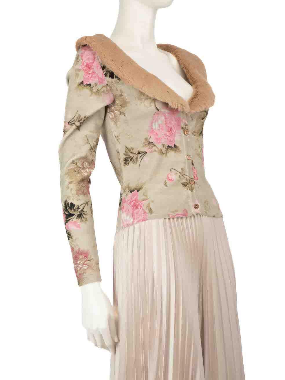 CONDITION is Never worn, with tags. No visible wear to the cardigan is evident on this new Anna Molinari Blumarine designer resale item.
 
 
 
 Details
 
 
 Beige
 
 Viscose
 
 Knit cardigan
 
 Floral print
 
 Long sleeves
 
 V-neck
 
 Detachable