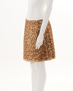 Blumarine Early 2000s Animalier Mini jupe avec détails en dentelle et applications