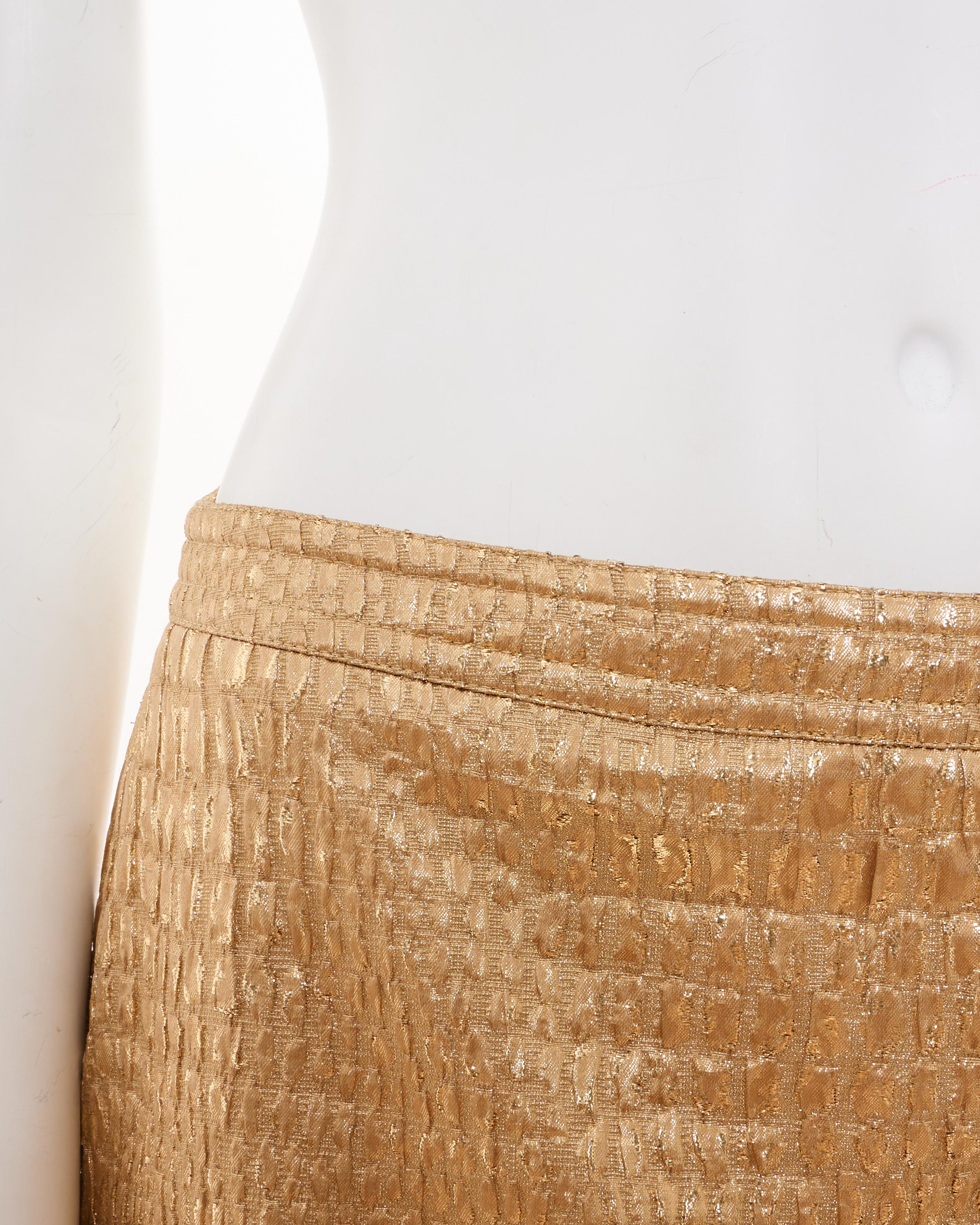 Blumarine Early 2000s Gold Croco Mini Skirt with Lace Details in vendita 2