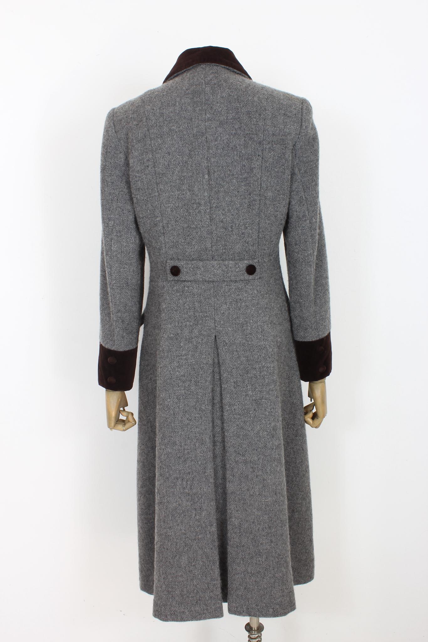 Blumarine Gray Wool Long Classic Double Breasted Frock Coat 2000s In Excellent Condition In Brindisi, Bt