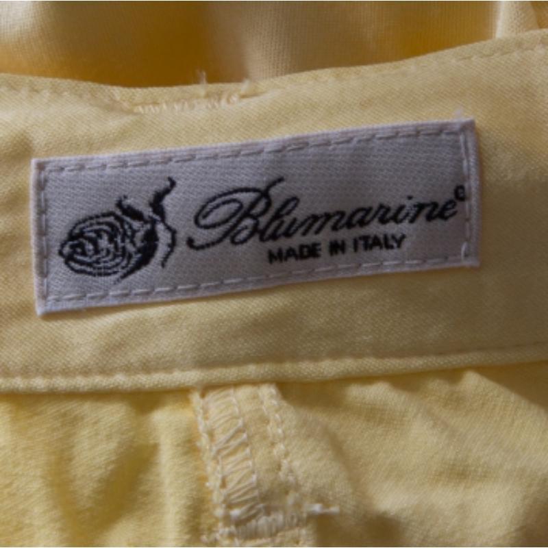 Donna Blumarine, pantaloni in seta giallo limone dal taglio affusolato e rilassato M. I. in vendita