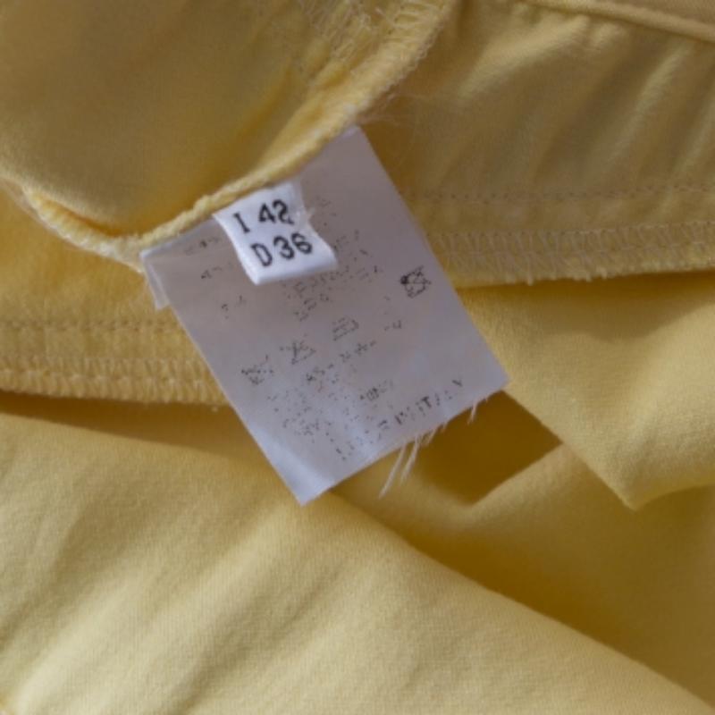 Blumarine, pantaloni in seta giallo limone dal taglio affusolato e rilassato M. I. in vendita 1