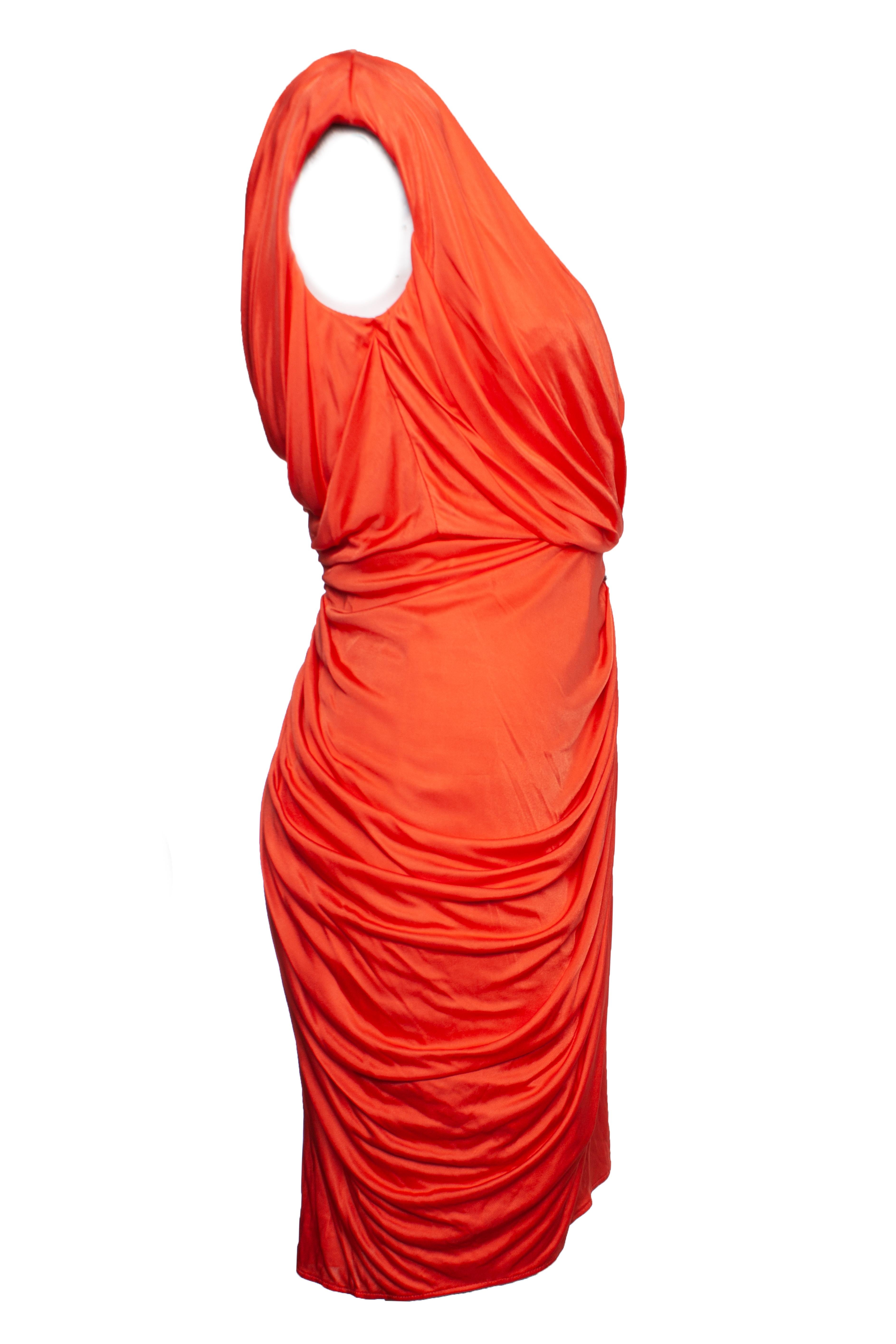 Orangefarbenes drapiertes Kleid aus Blumarin im Zustand „Hervorragend“ im Angebot in AMSTERDAM, NL