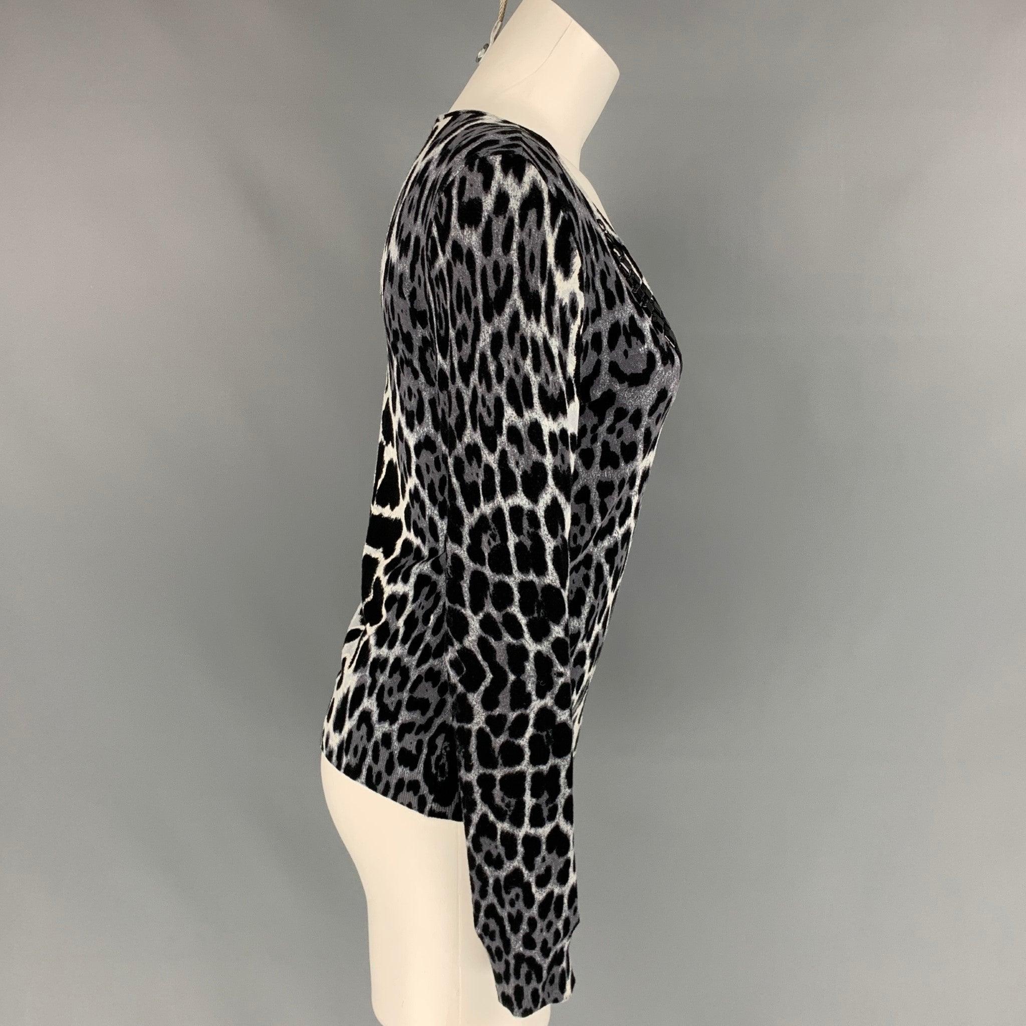 BLUMARINE Größe 8 Grau & Schwarzer Jersey-Pullover mit Tierdruck und Tiermuster im Zustand „Gut“ in San Francisco, CA