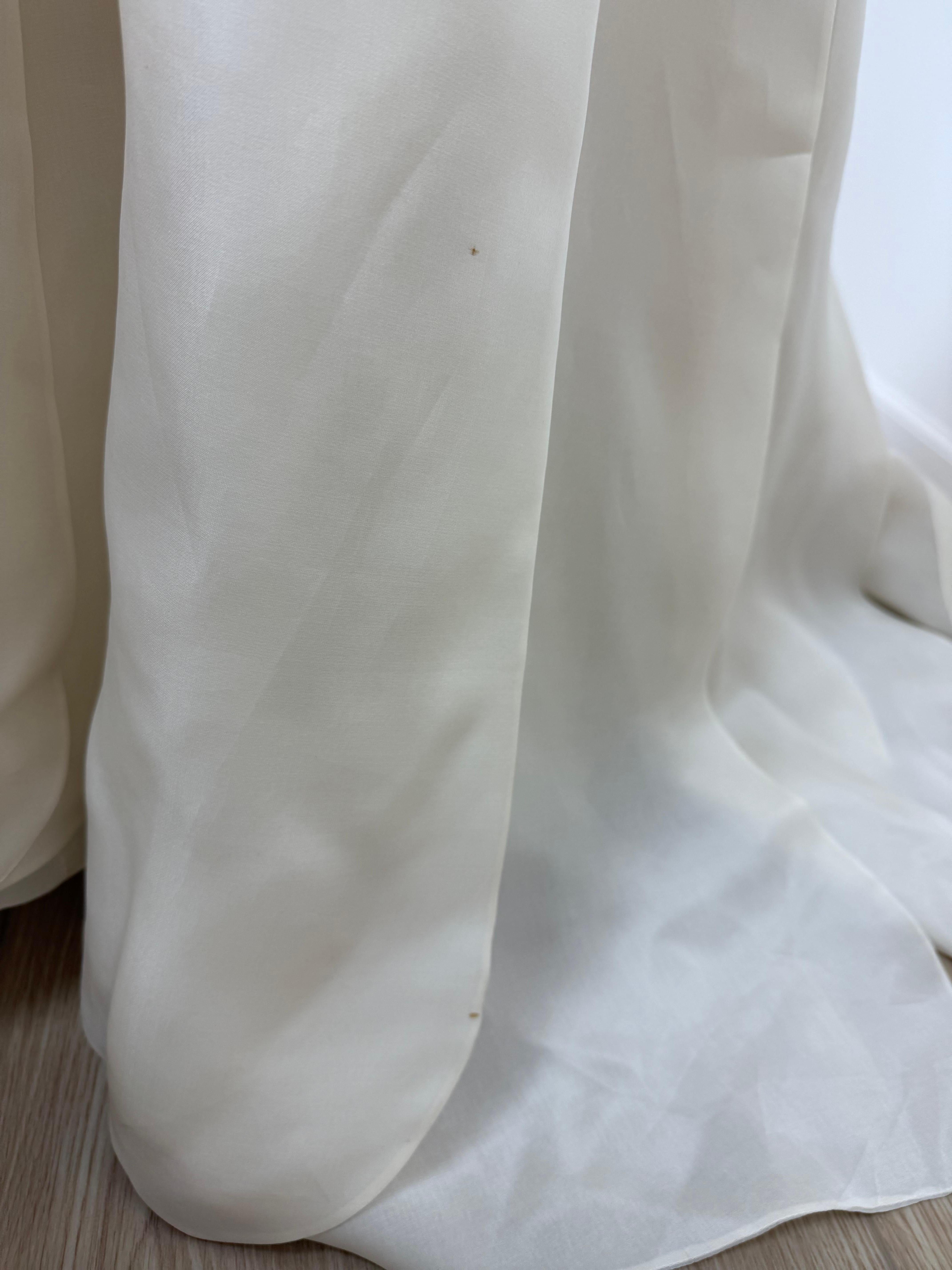 BLUMARINE SPOSA Vintage Vanilla Cream Silk Petal Bridal Gown Pink Belt Ballgown 2