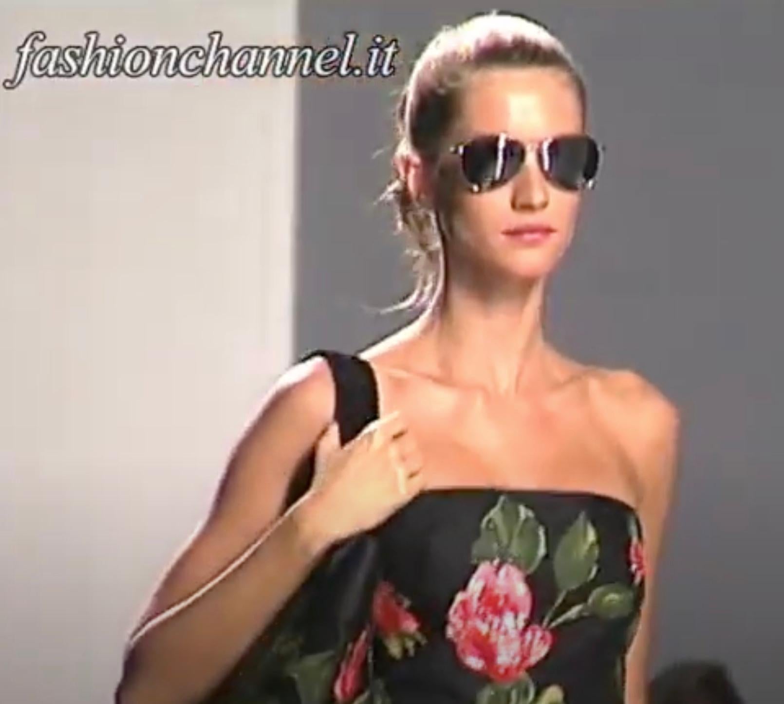 Blumarine Primavera/Verano 2001 Falda Midi Estampada Rosa Negra en venta 7